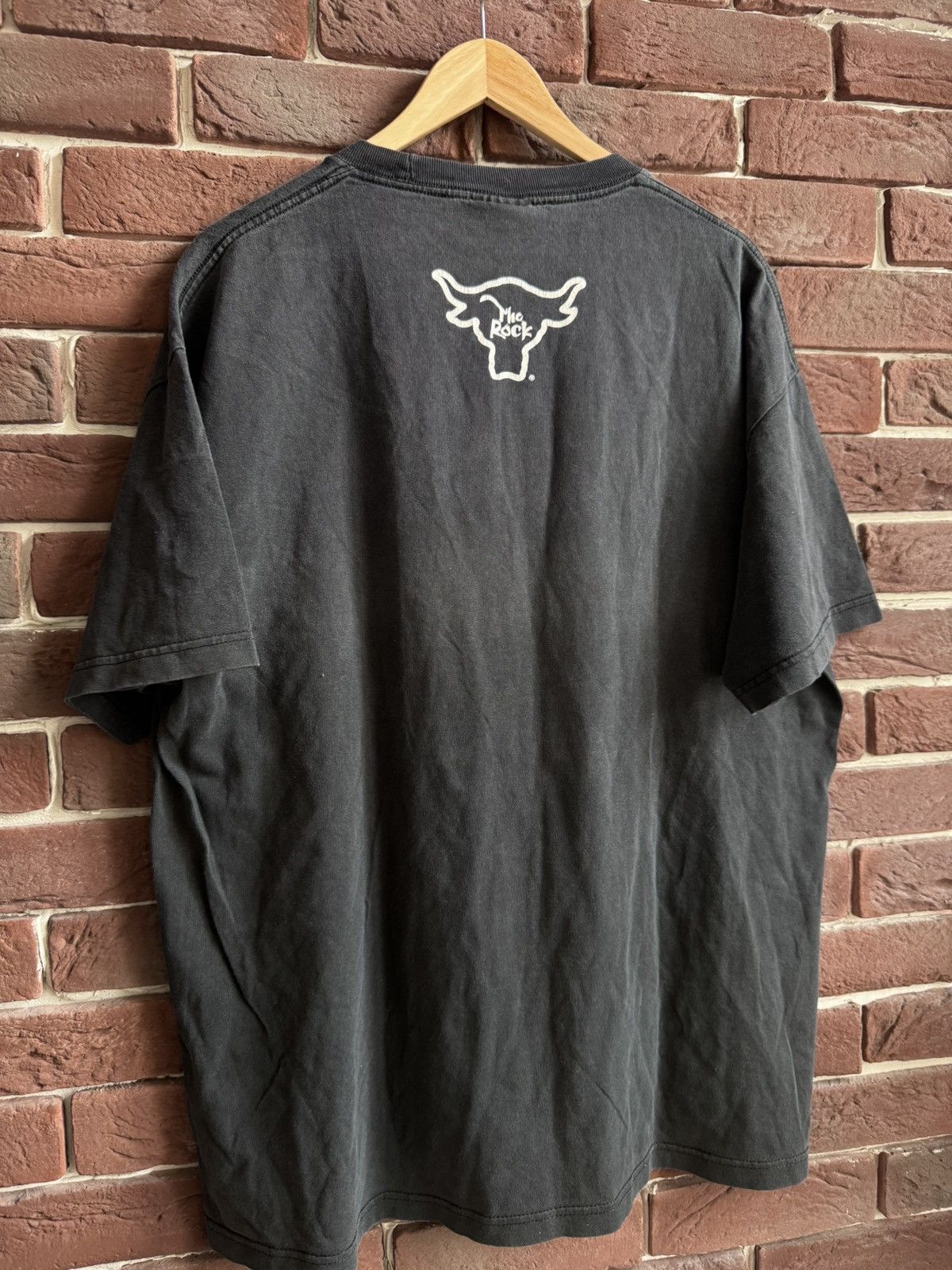 Vintage Vintage 00s WWE WWF The Rock Just Bring It Black Vintage Tee Size US XL / EU 56 / 4 - 5 Thumbnail