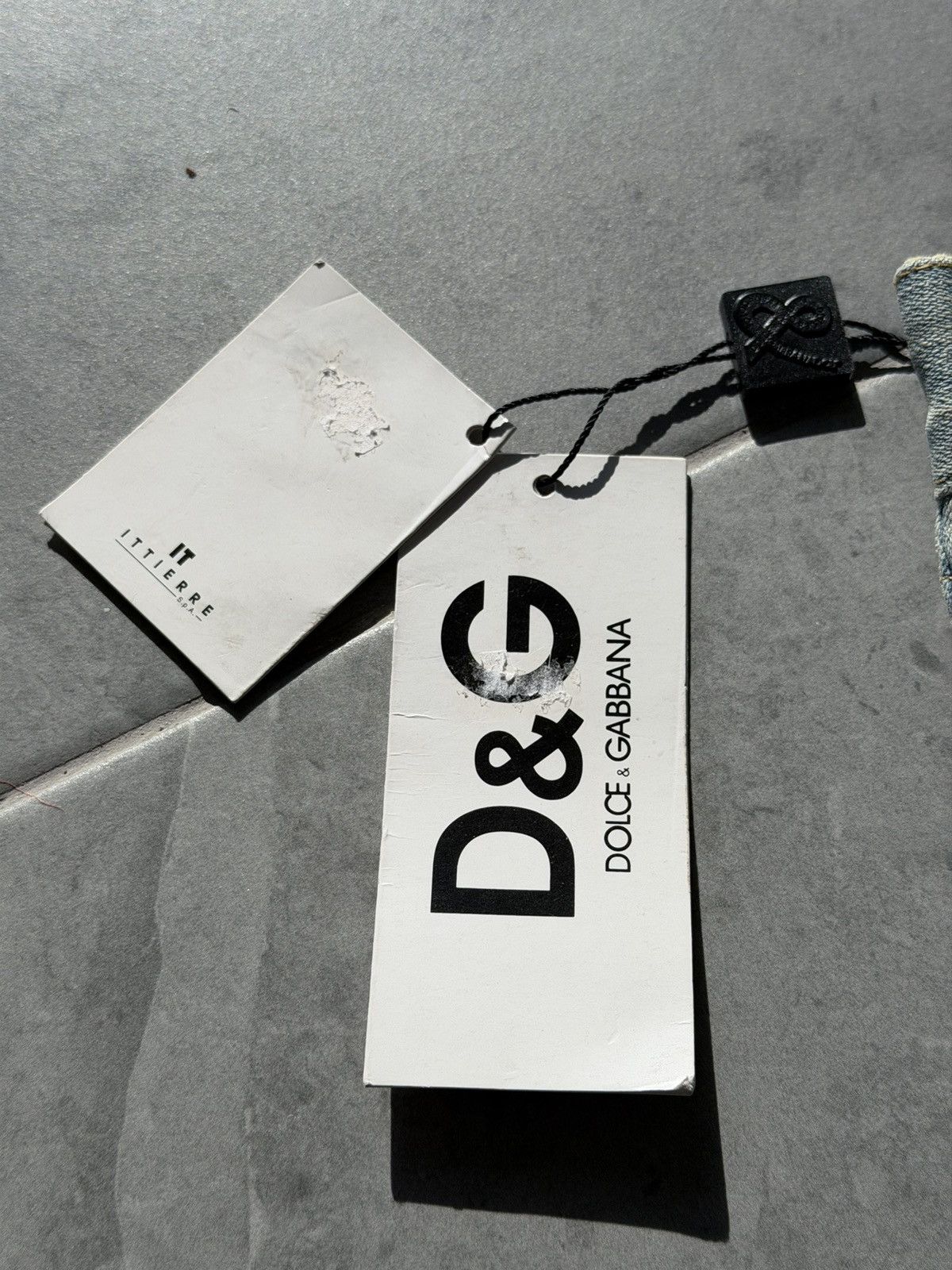 Dolce & Gabbana 2000s Dolce & Gabbana Distressed Washed Denim Jeans Size US 31 - 5 Thumbnail