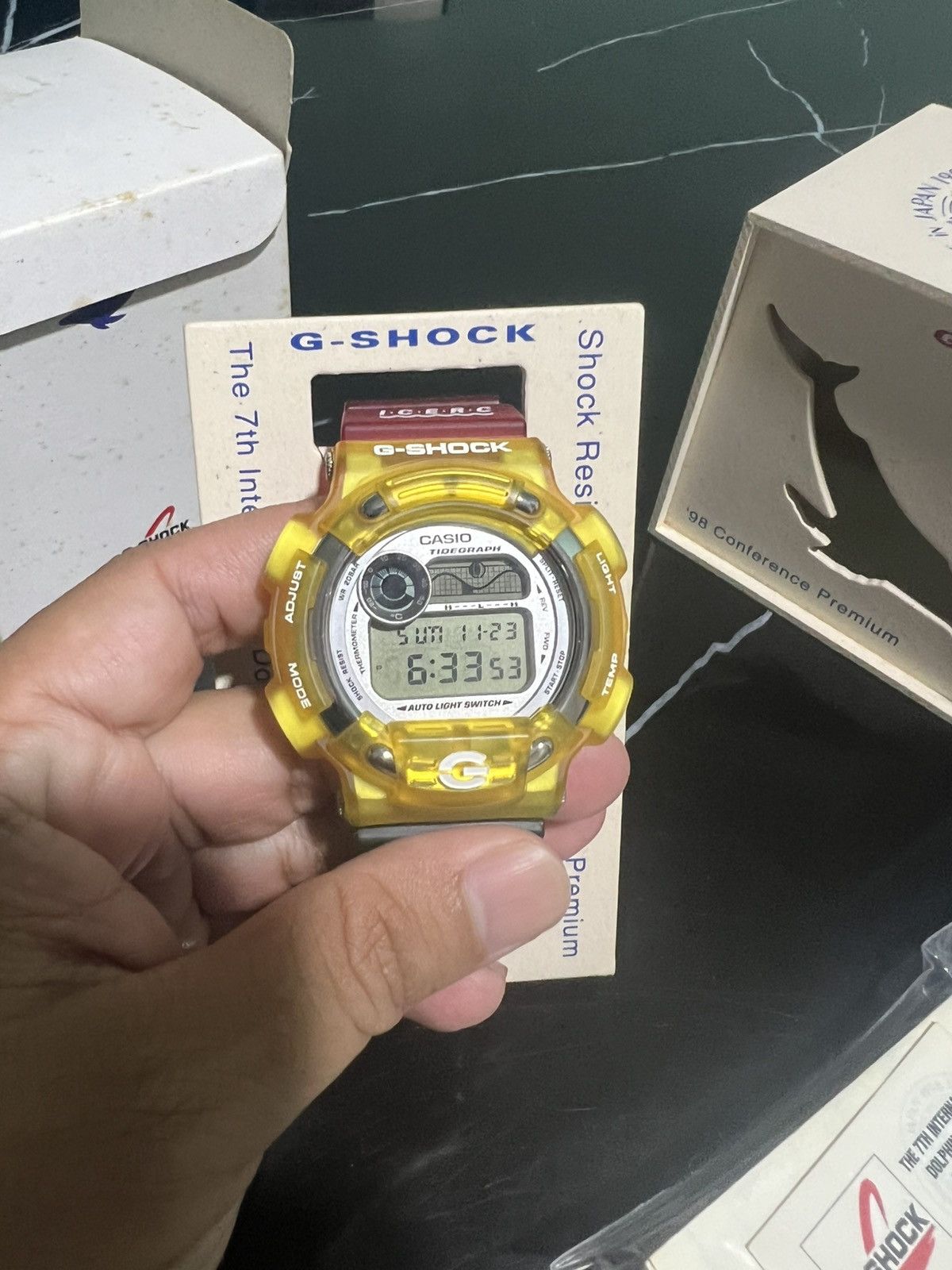 G Shock Vintage Rare 1998 Dolphin & Whale G Shock Watch Size ONE SIZE - 2 Thumbnail