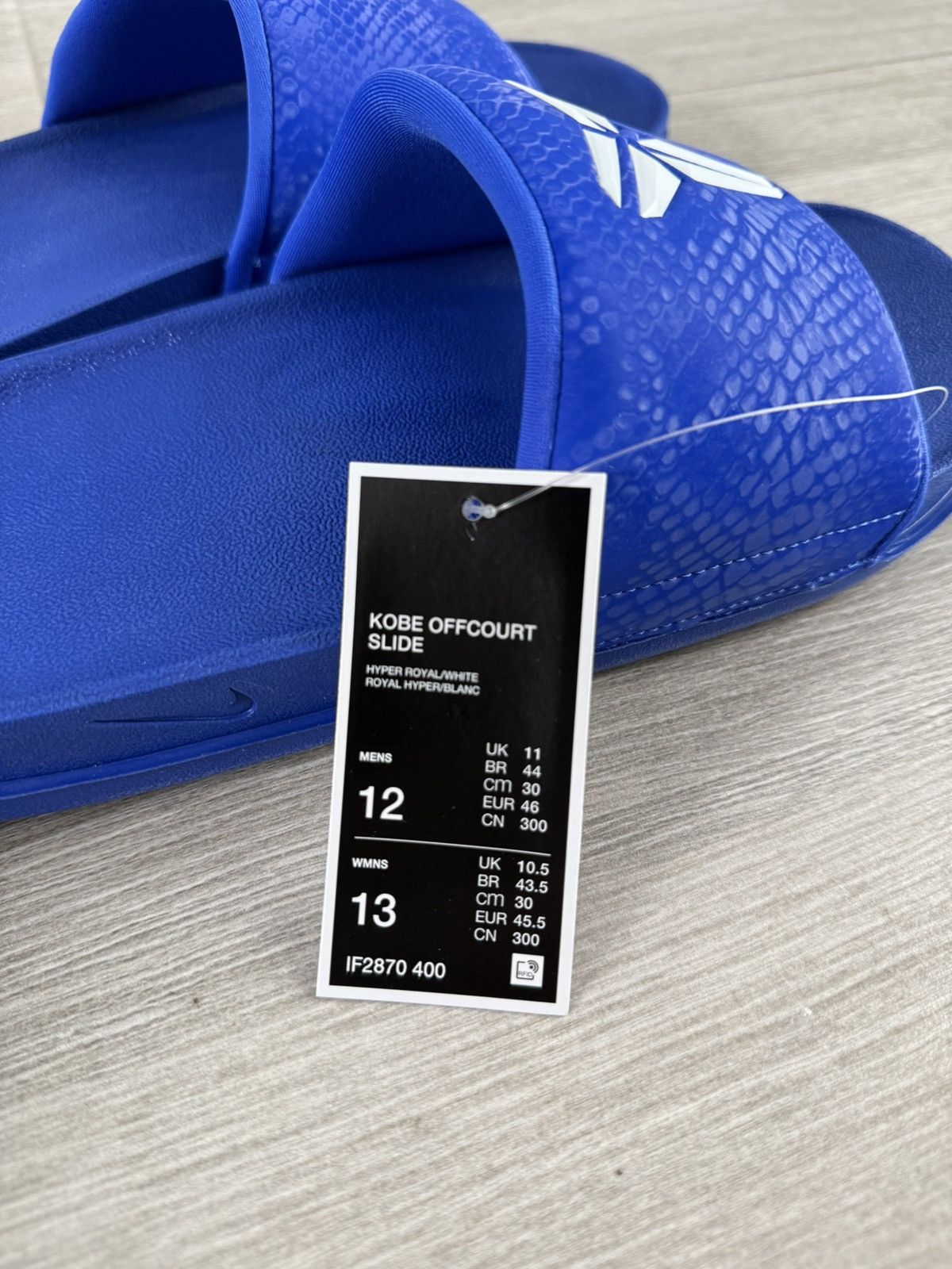 Nike Nike Kobe Bryant Offcourt Slide Dodgers Hyper Royal White 12 Size US 12 / EU 45 - 10 Thumbnail