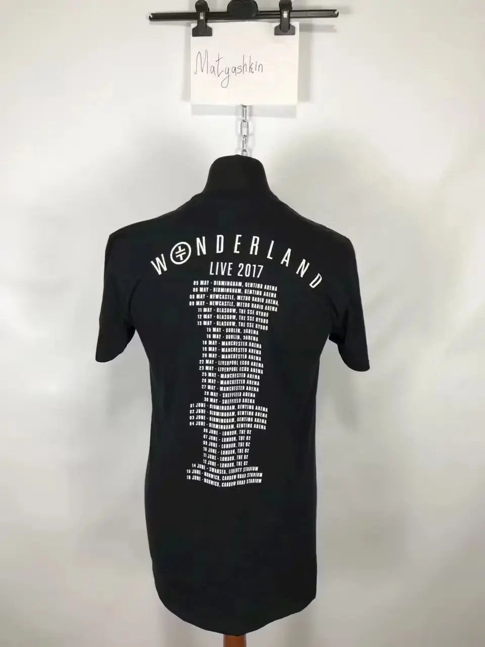 Band Tees × Vintage Wonderland tour T-shirt 2017 Size US M / EU 48-50 / 2 - 2 Thumbnail