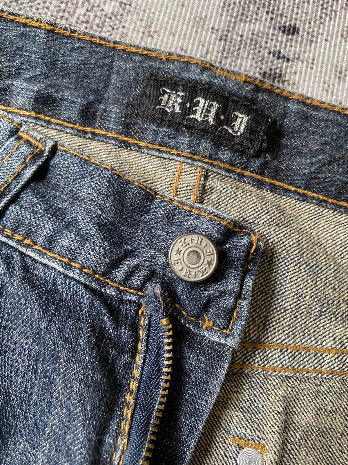 Tornado Mart KUI Claws Mark Honeycomb Distressed Flare Jeans Size US 30 / EU 46 - 18 Thumbnail