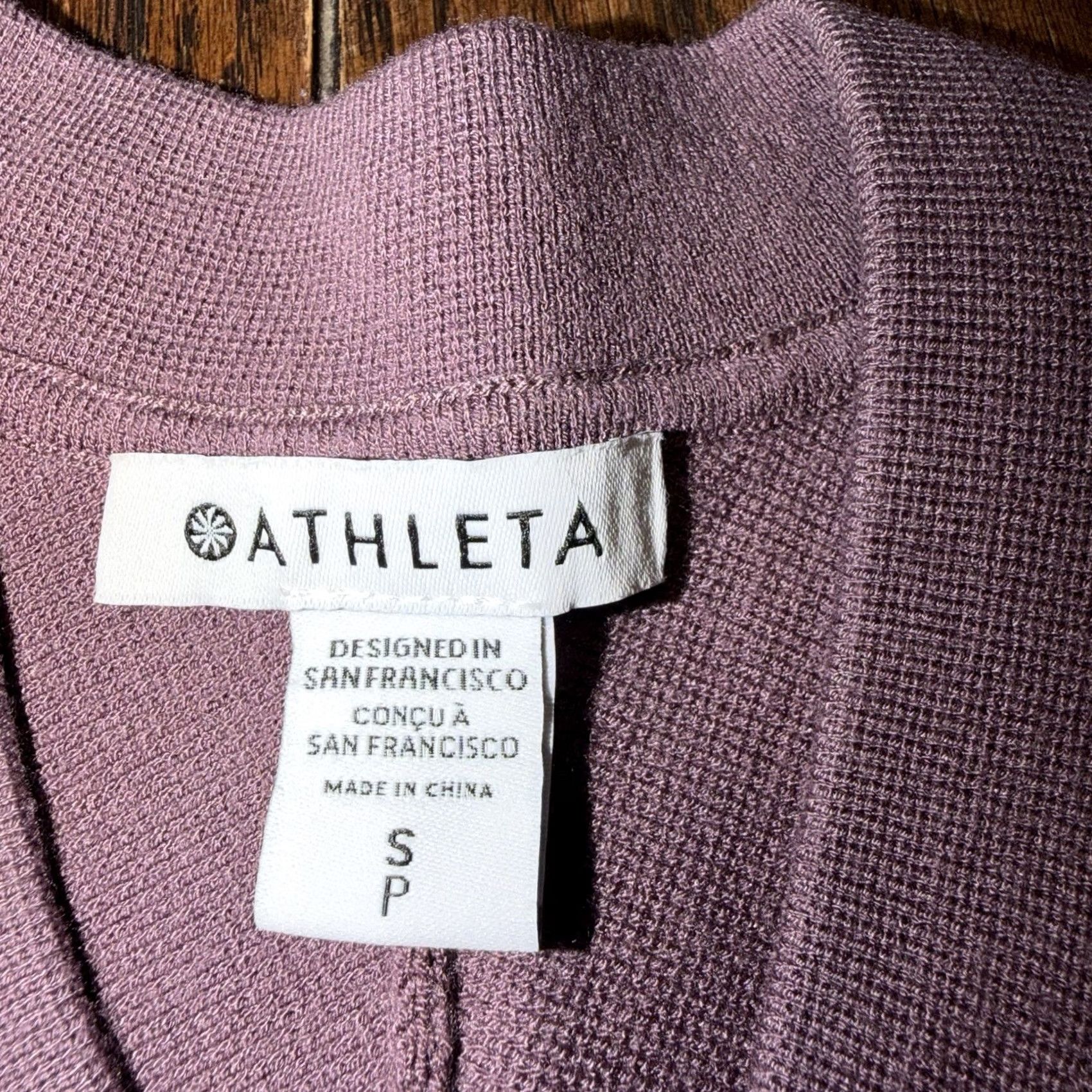 Athleta Athleta Jacket Volcanic Violet Zip Up Thumbholes Womens Small Size S / US 4 / IT 40 - 3 Thumbnail