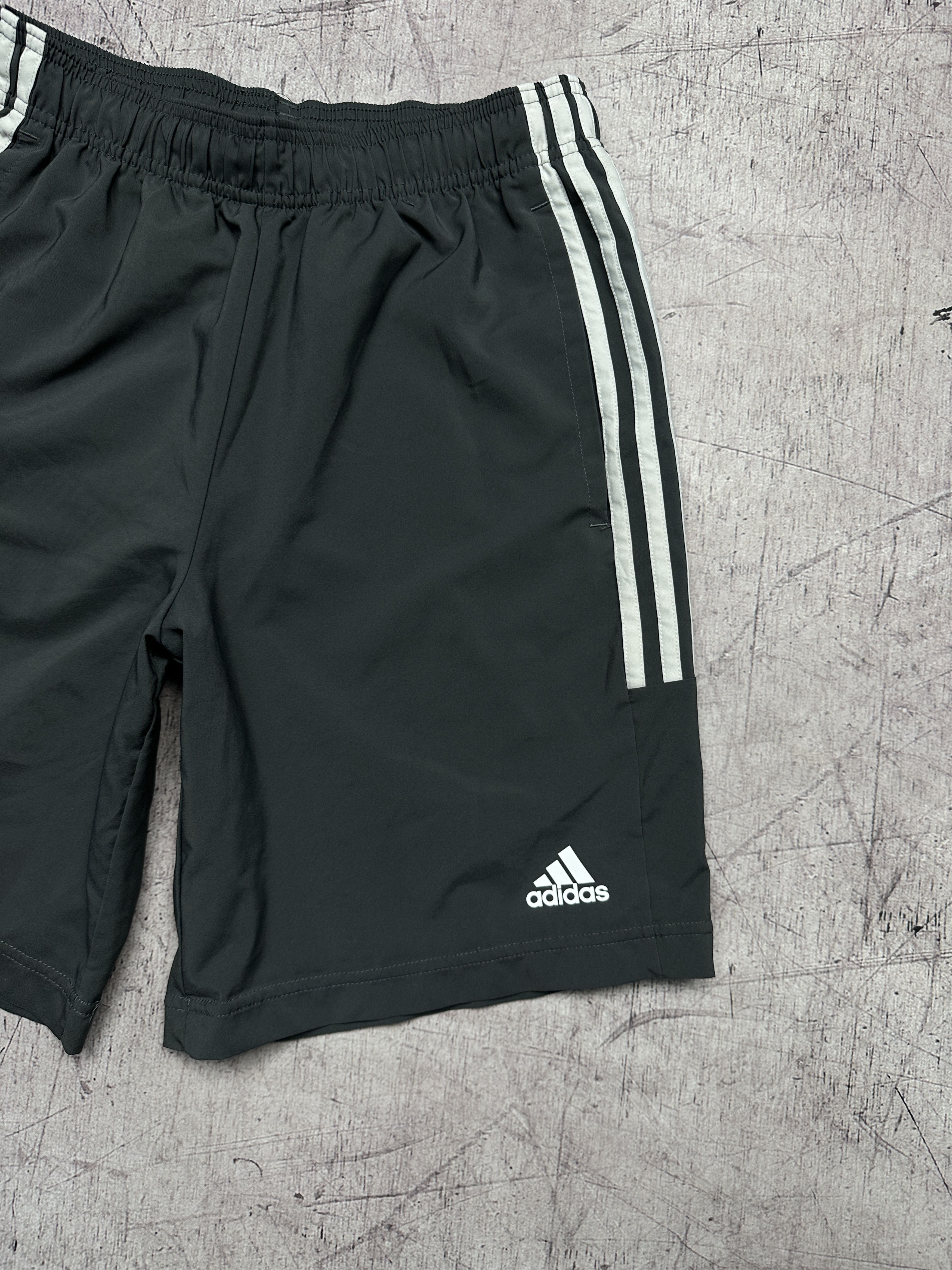 Adidas Adidas Mens Nylon Shorts Size US 30 / EU 46 - 2 Thumbnail