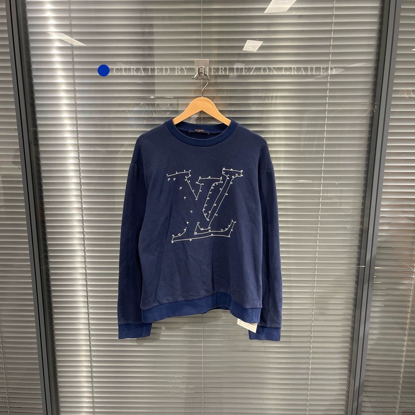 Louis Vuitton Embroidered 'LV Link' Blue Sweatshirt Size US S / EU 44-46 / 1 - 1 Thumbnail