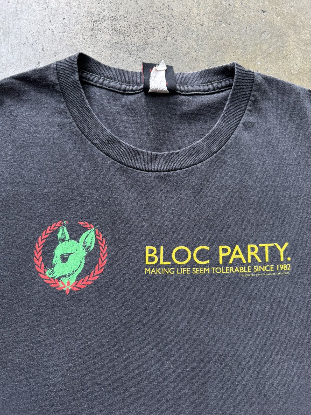 Vintage Rare 2005 Bloc Party Band Tee Shirt Strokes Weezer Indie Size US XL / EU 56 / 4 - 1 Thumbnail