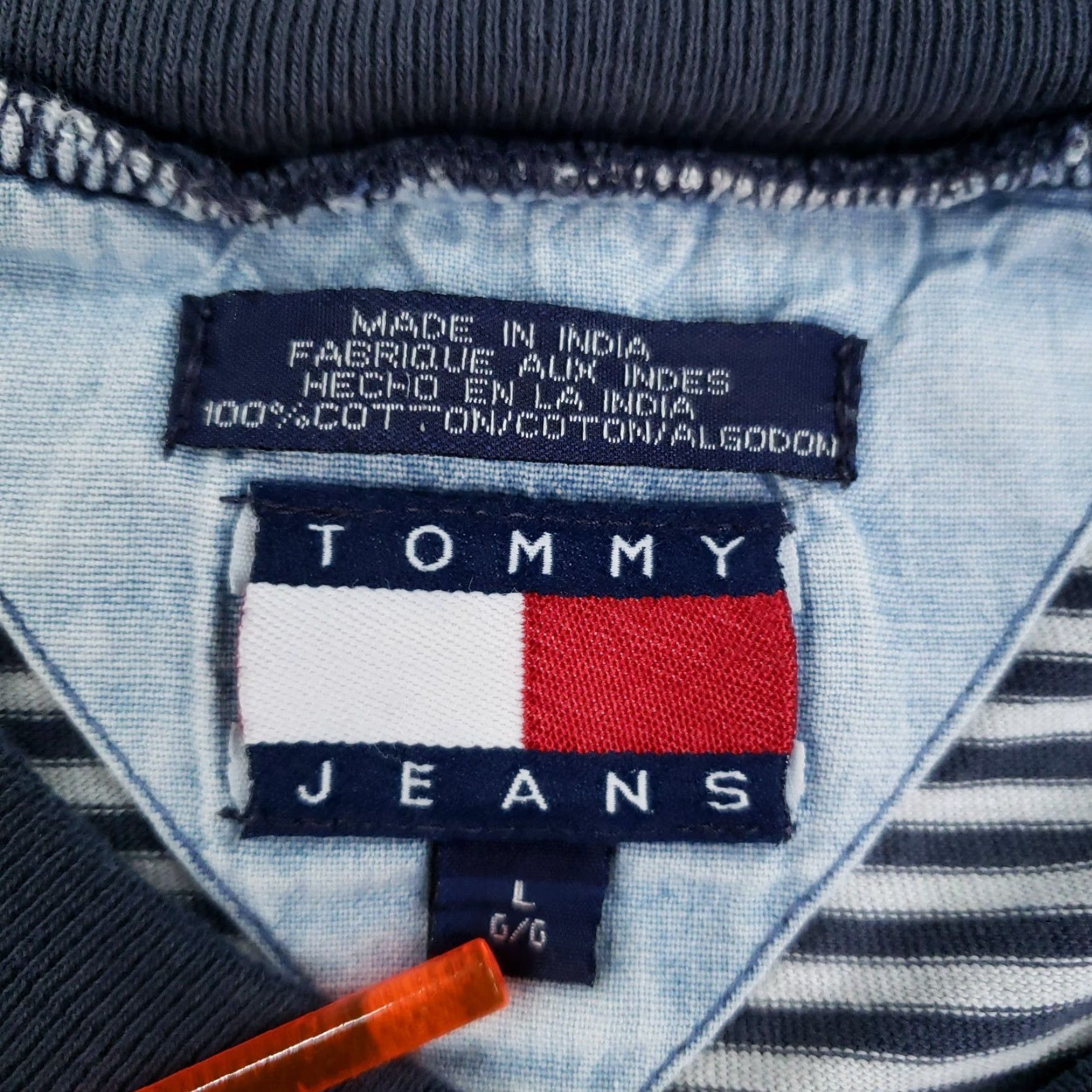 Tommy Hilfiger VINTAGE Tommy Hilfiger Shirt Mens Large White Blue Striped Crew Neck Short Sleeve Y2K Size US L / EU 52-54 / 3 - 5 Thumbnail