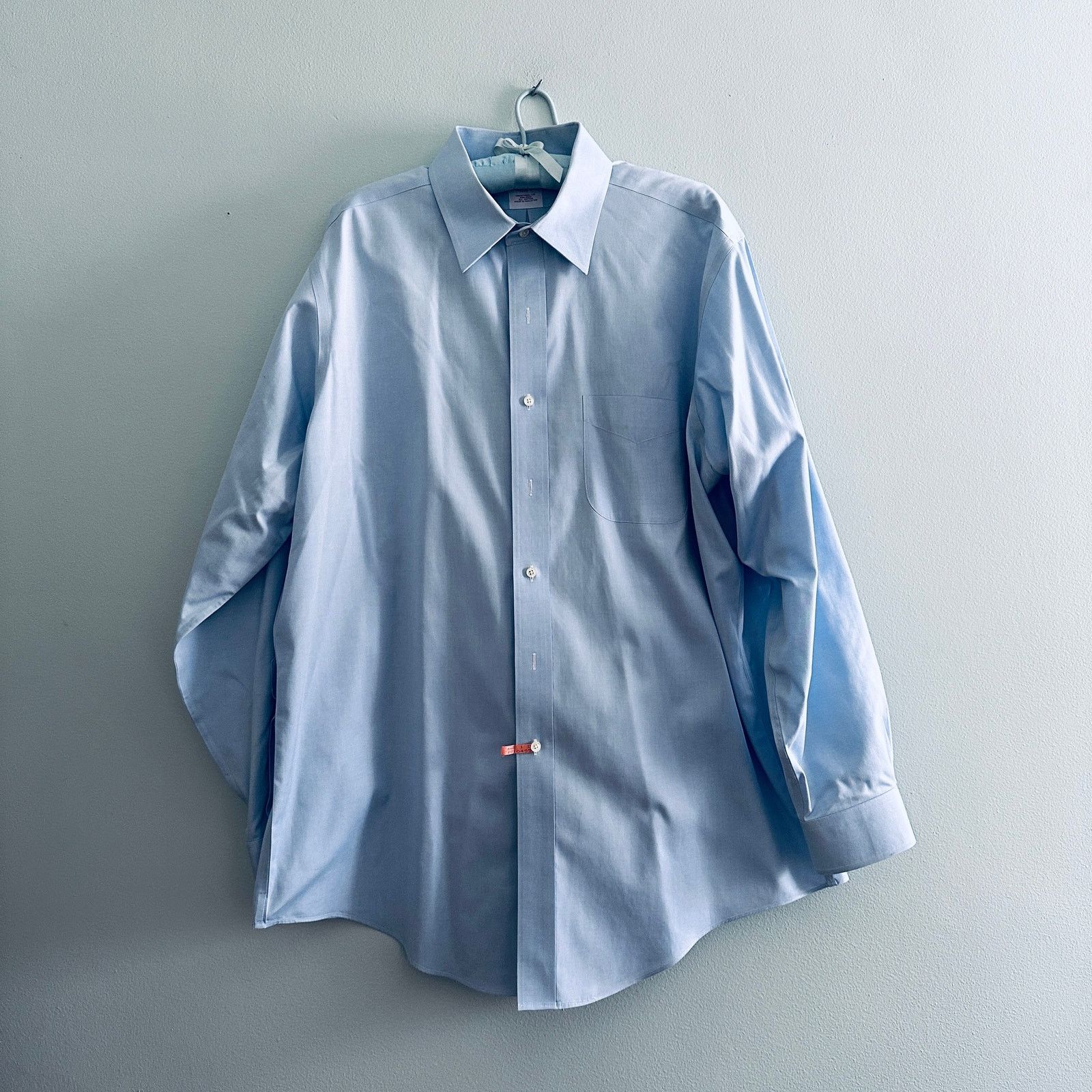 Brooks Brothers Brooks Brothers solid blue traditional fit button down Size US L / EU 52-54 / 3 - 2 Thumbnail