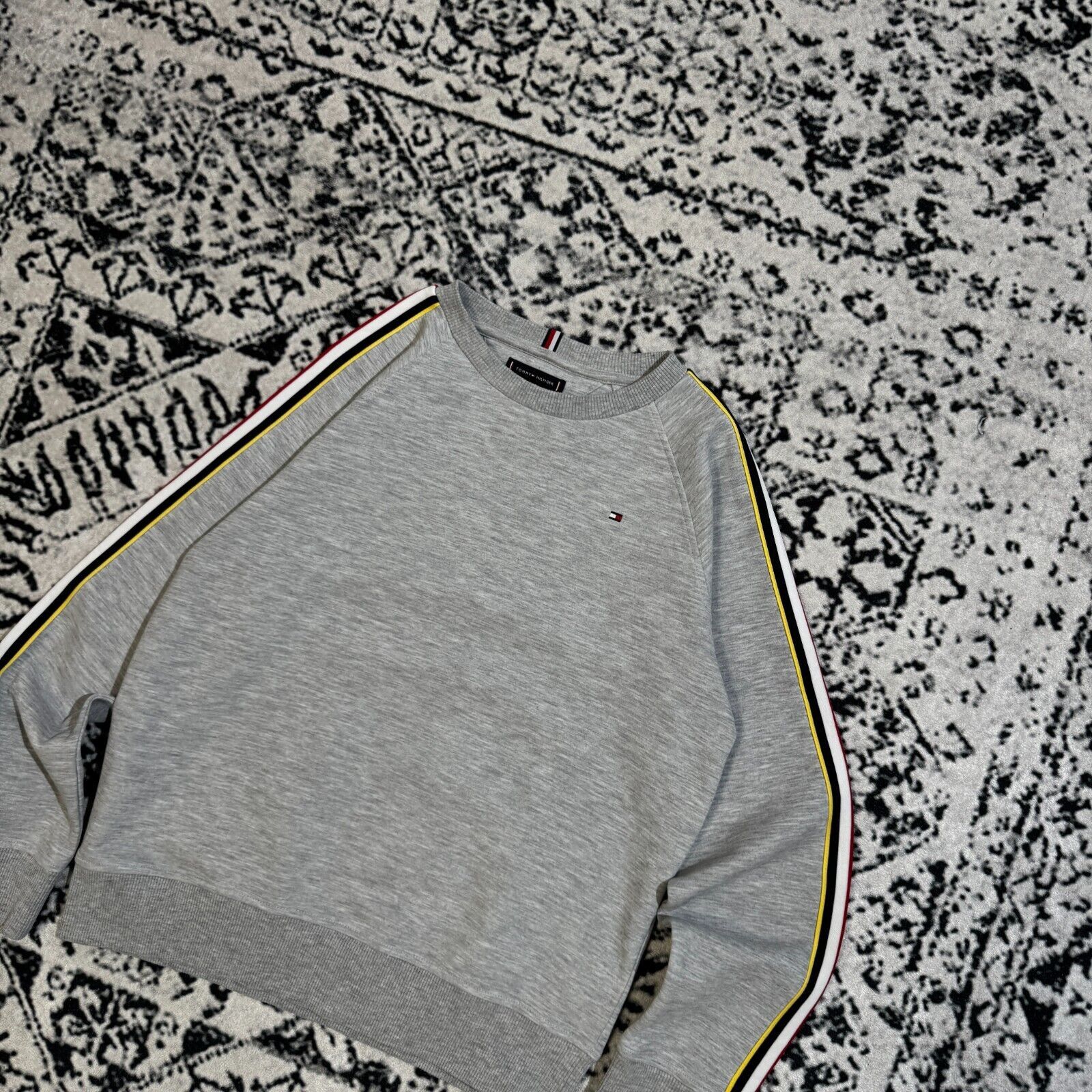 Tommy Hilfiger × Vintage tommy hilifiger S, crewneck, gray, cotton, vintage tommy 90s Size US S / EU 44-46 / 1 - 2 Thumbnail