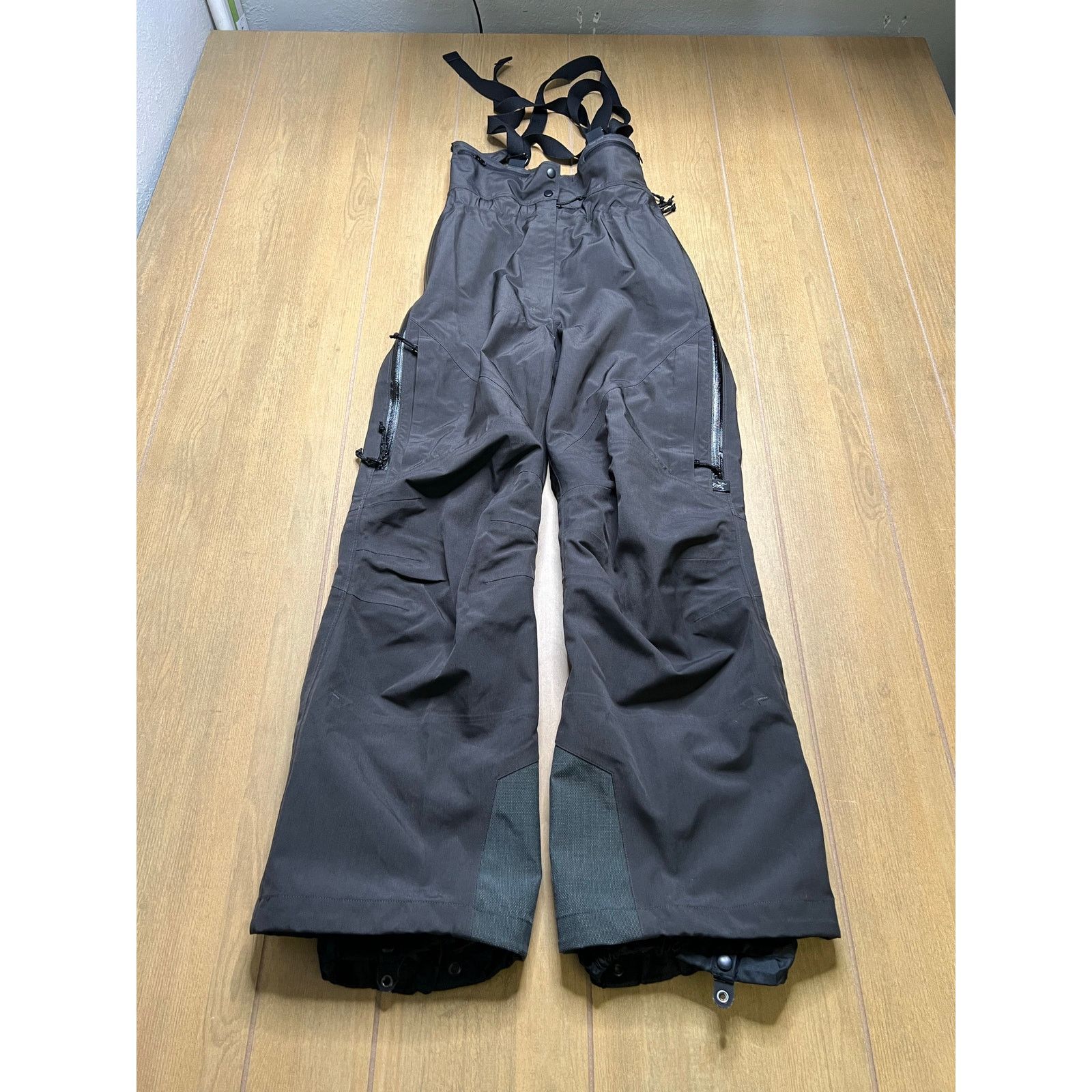 Arc'teryx Arc’teryx Gore-Tex Ski Bib Pants Women Small Black Snowboard Size 24" / US 00 / IT 34 - 7 Thumbnail