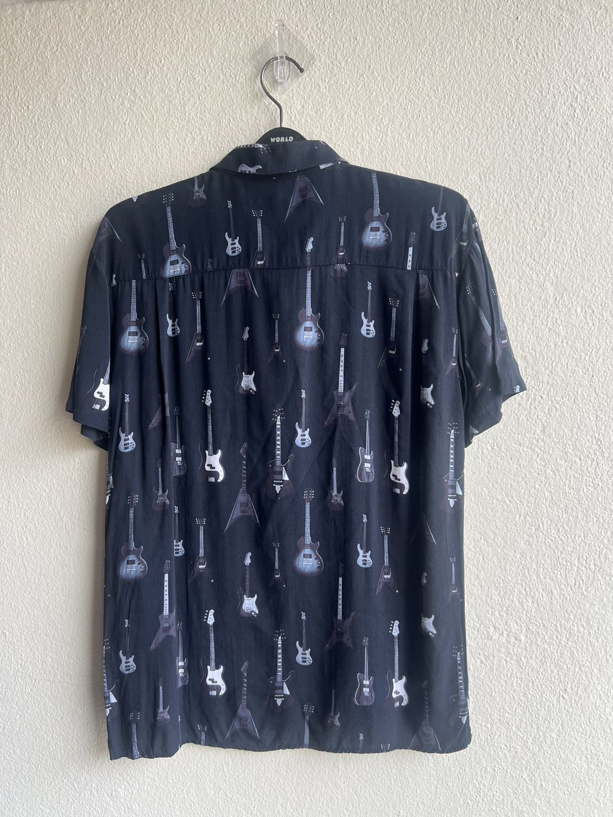 Vanquish Black Vanquish Guitars Collection 100% Rayon Hawaiian Shirt Size US M / EU 48-50 / 2 - 19 Thumbnail
