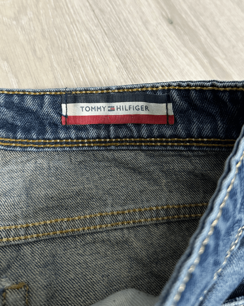 Tommy Hilfiger Vintage Y2K Tommy Hilfiger Distressed Denim Jeans Size 32x30 Size US 32 / EU 48 - 9 Thumbnail