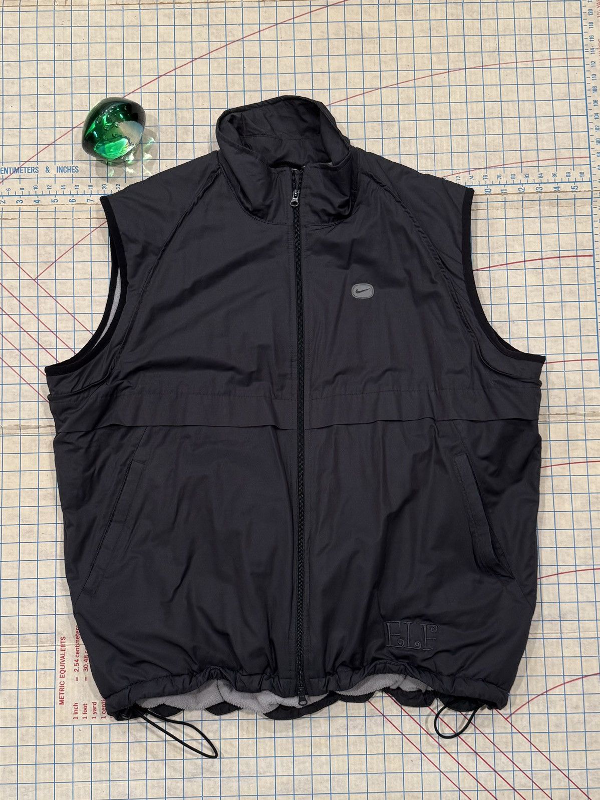 Nike Vintage Nike Y2K Gray Tag Winter Jacket Vest 2 In 1 Mens XL Size US XL / EU 56 / 4 - 16 Thumbnail