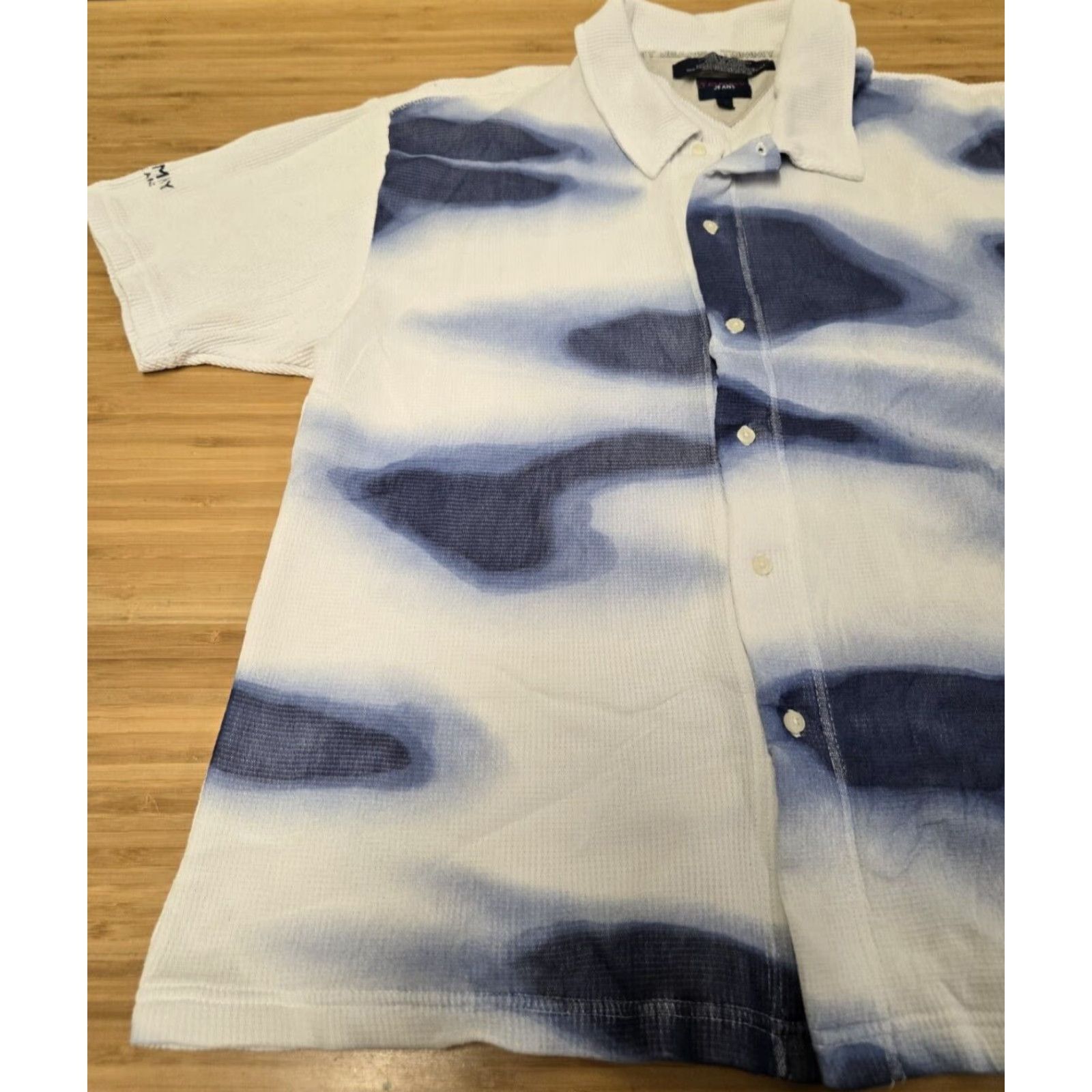 Tommy Hilfiger VINTAGE Tommy Hilfiger Blouse Shirt Women XL White Blue Short Sleeve Button Accents Casual Sleeve Retro Basic Size XL / US 12-14 / IT 48-50 - 3 Thumbnail