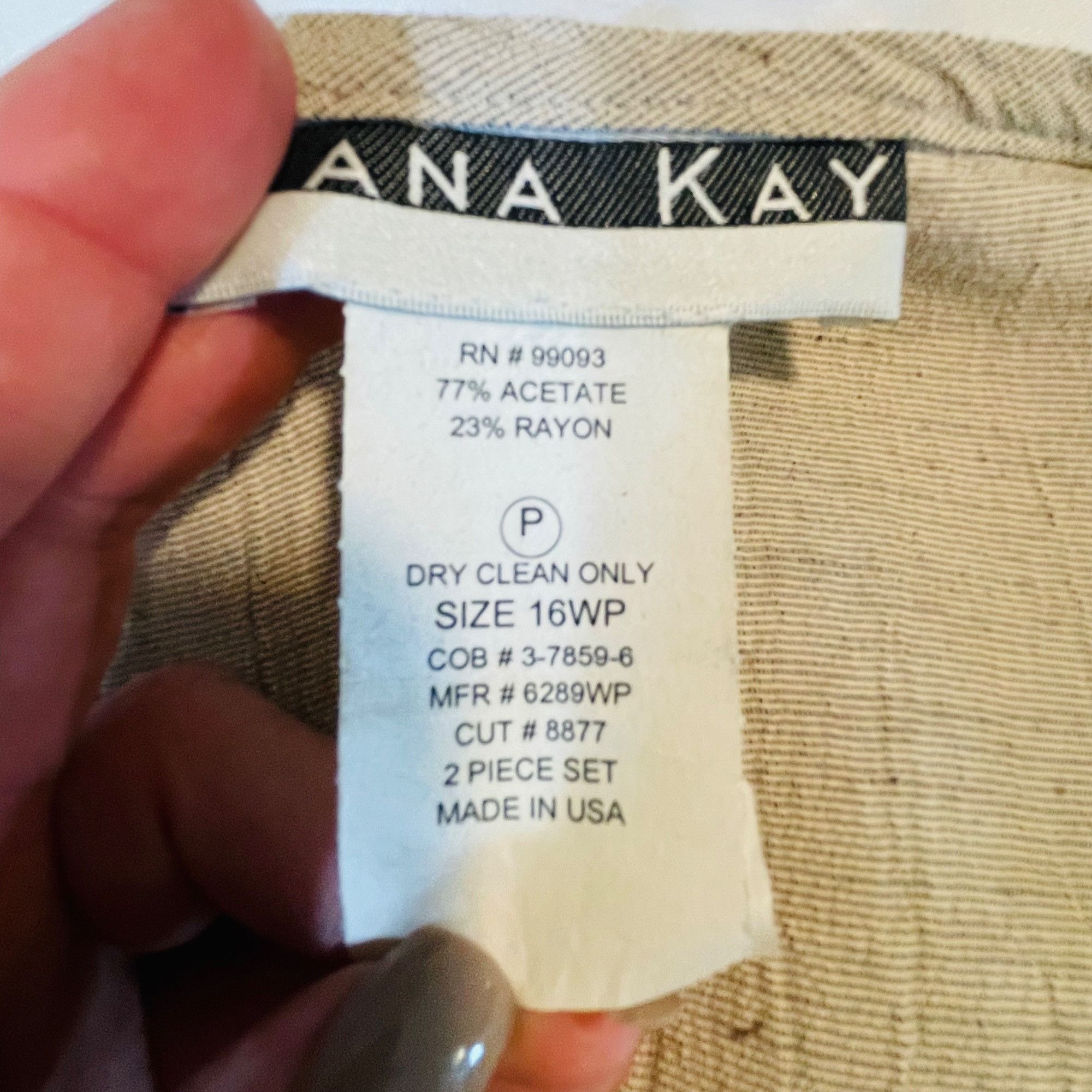 Dana Lee Dana Kay Womens Asymmetrical Beige Top Size 16WP Rayon Blend Size L / US 10 / IT 46 - 4 Thumbnail