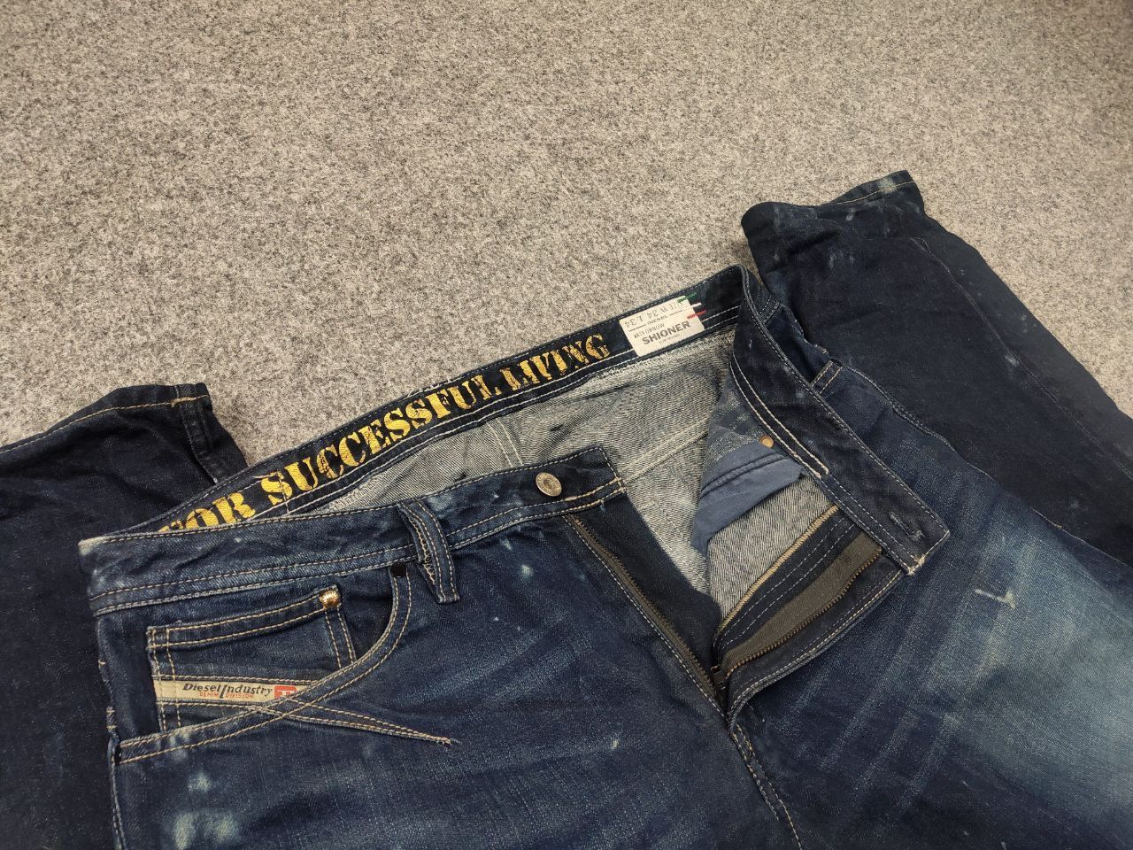Diesel Diesel shioner Dark dyed Faded Denim Jeans Vintage Style Size US 34 / EU 50 - 15 Thumbnail