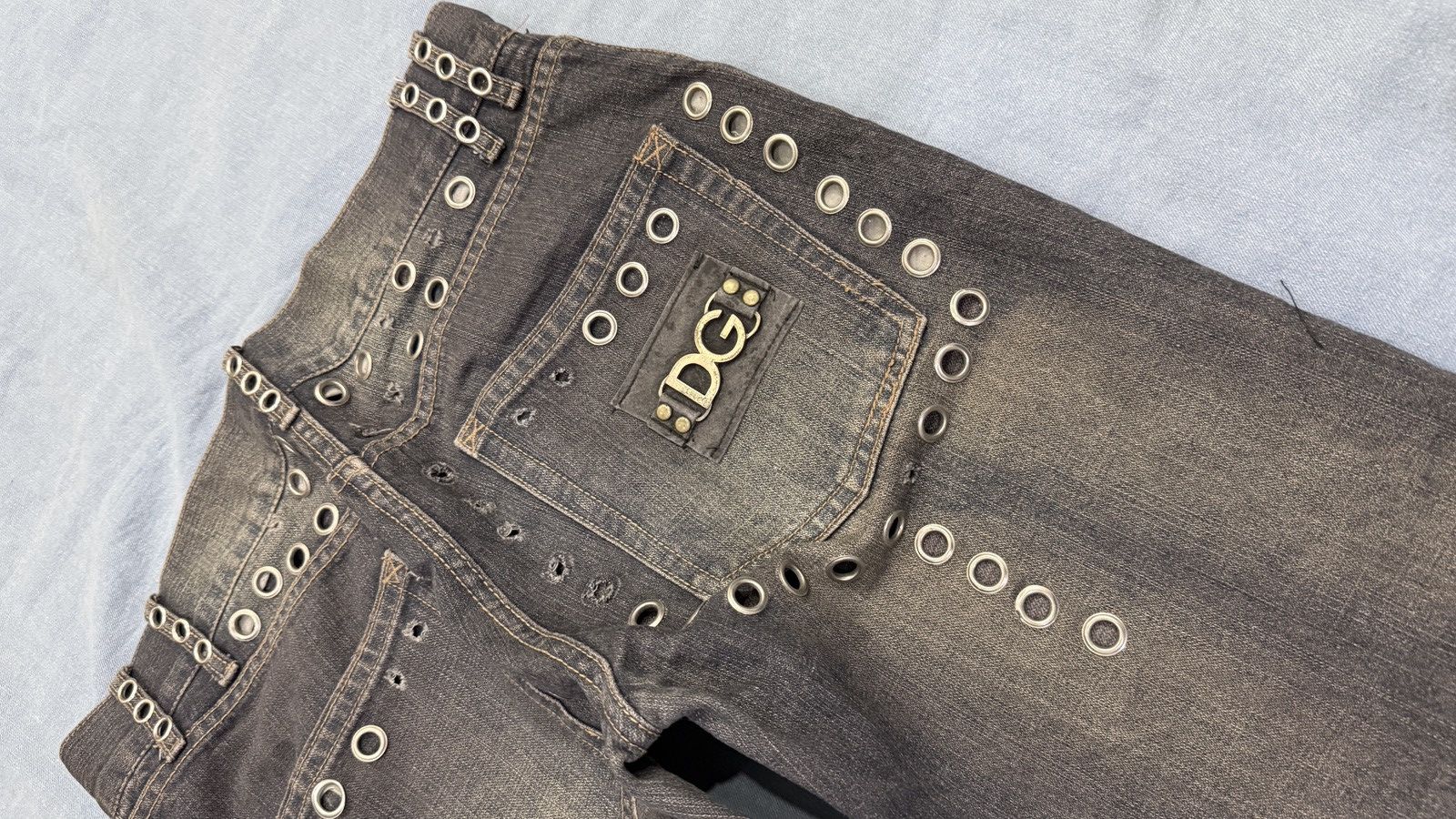 Dolce & Gabbana SS2006 DOLCE & GABBANA EYELET STUDDED JEANS Size US 36 / EU 52 - 9 Thumbnail