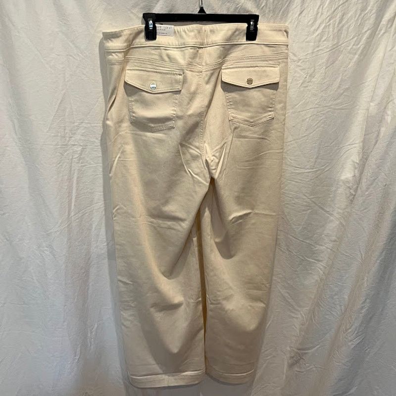 Chicos NWT Chico's Pull On Wide Leg Jeans Cream Size 4T / 20 Tall Size 42" / US 20 - 2 Thumbnail