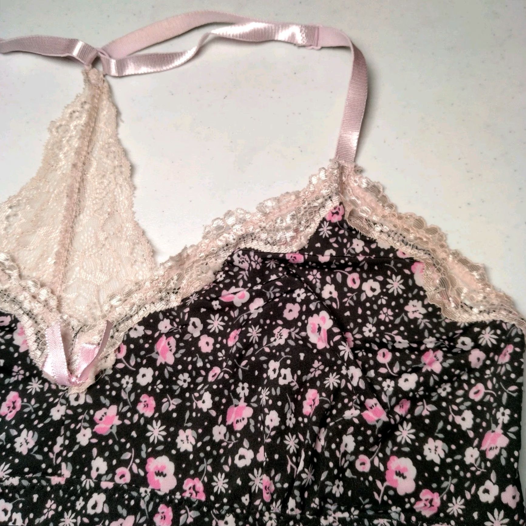 Laura Ashley Laura Ashley Tank Top Camisole Women L Black Pink Floral Lace Sleepwear Couquette Size L / US 10 / IT 46 - 5 Thumbnail