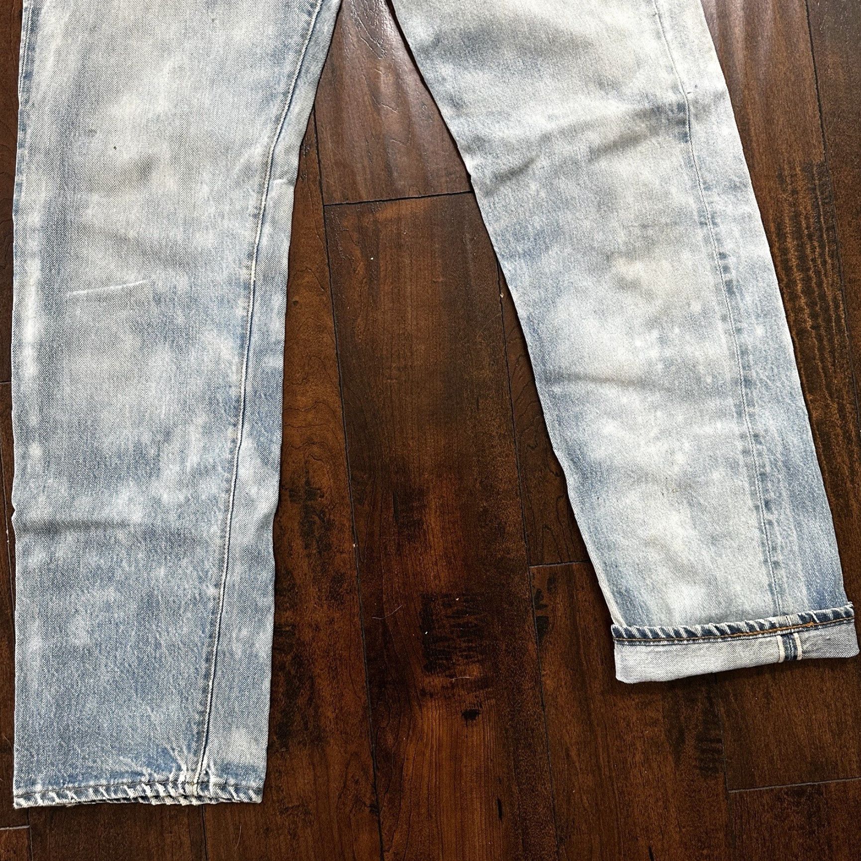 Levi's VINTAGE Levi's 501 XX Jeans Denim Regular 32x36 Light Wash Blue USA 80s 90s Straight Mens Jeans Size US 32 / EU 48 - 3 Thumbnail