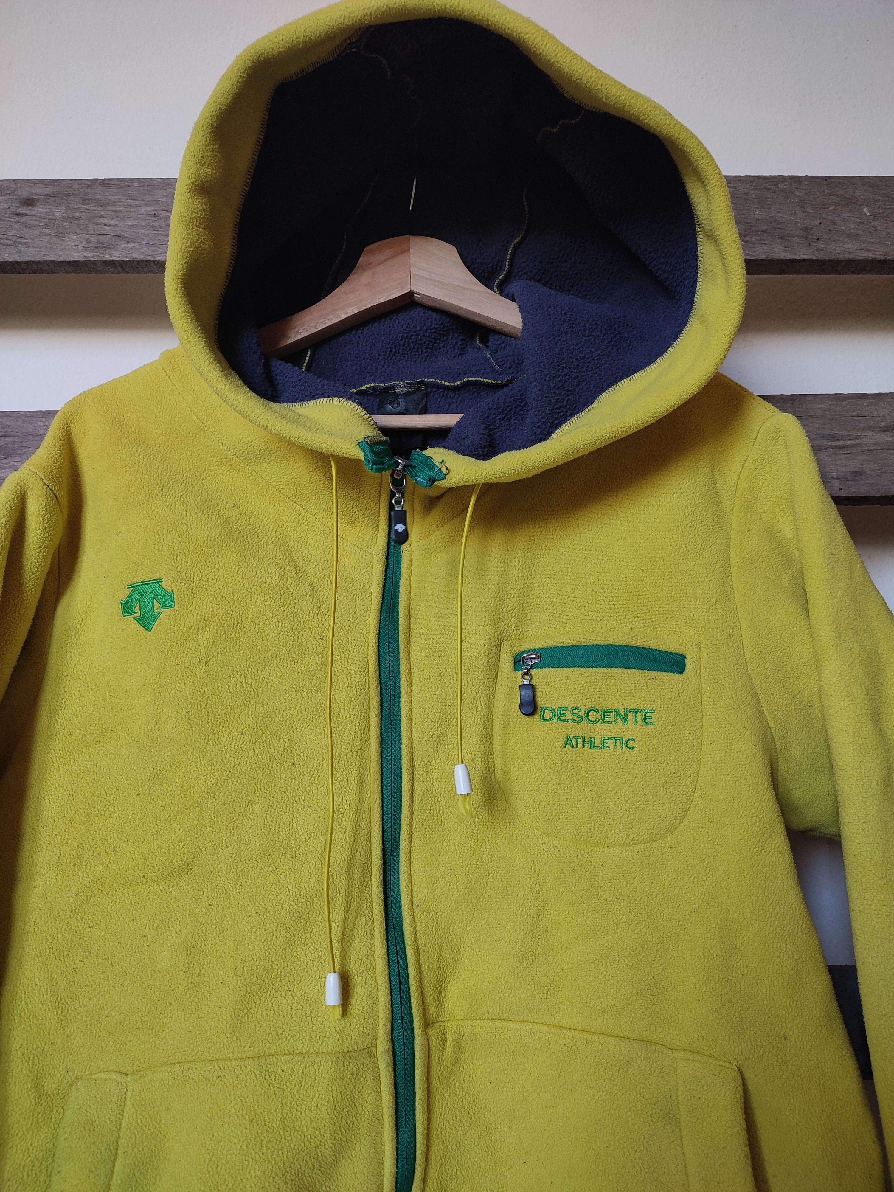Descente 90s DESCENTE ATHLETIC FLEECE HOODIES Size US M / EU 48-50 / 2 - 1 Thumbnail