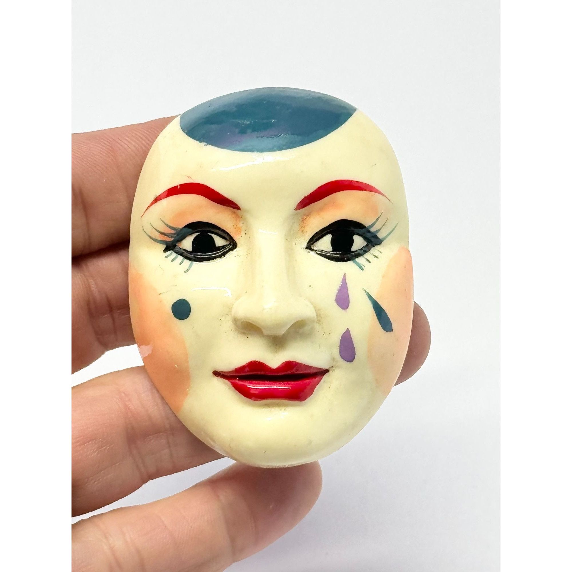 Vintage Vintage Lucite plastic painted clown brooch pin Size ONE SIZE - 3 Thumbnail
