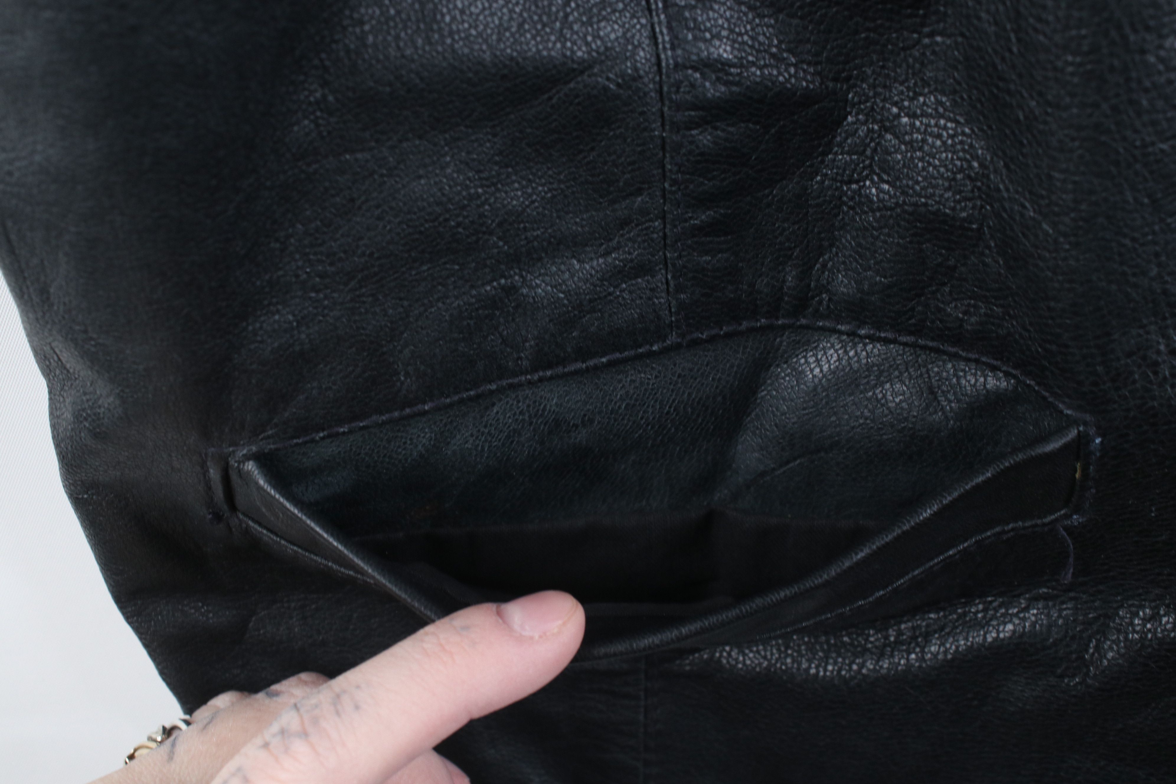 Vintage Vintage 90s Streetwear Leather Motorcycle Vest Jacket Black Size US XL / EU 56 / 4 - 7 Thumbnail