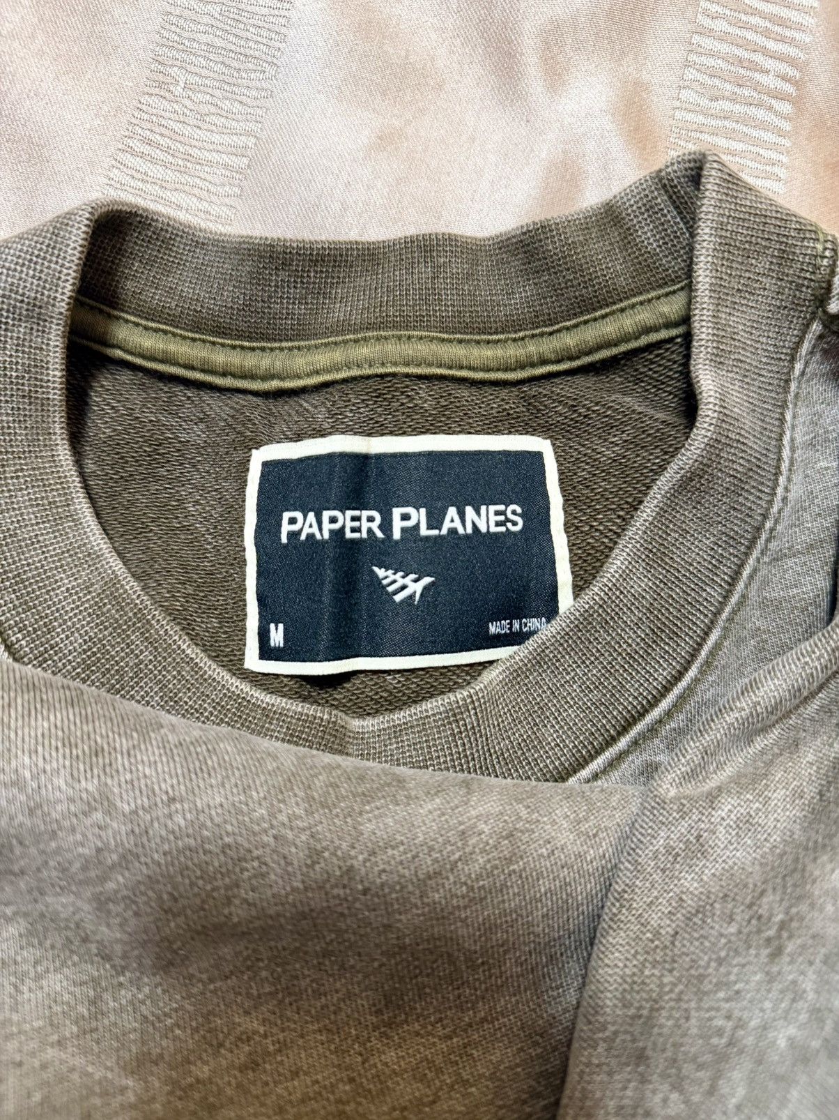 Paper Planes NWOT PAPER PLANES SNOW WASH OPEN BOTTOM CREWNECK Size US M / EU 48-50 / 2 - 3 Thumbnail