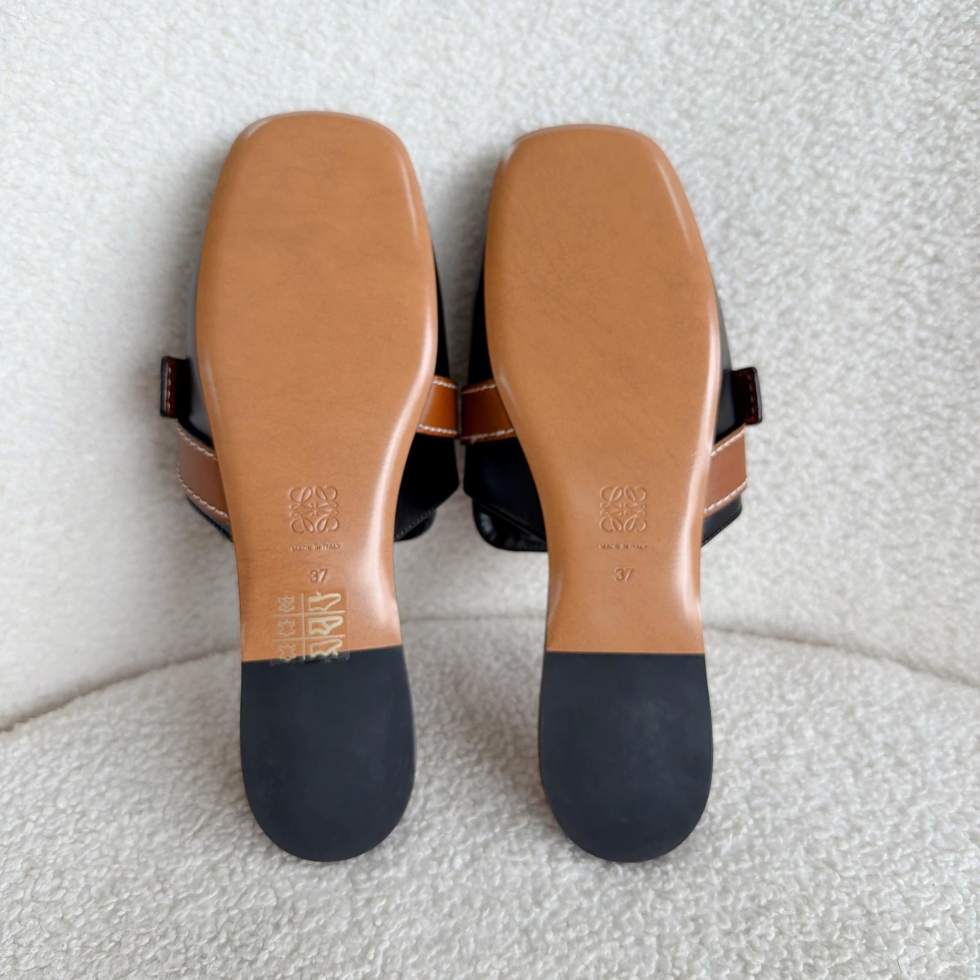 Loewe Loewe Black & Brown Mule 37 0152 Size US 6.5 / IT 36.5 - 6 Thumbnail