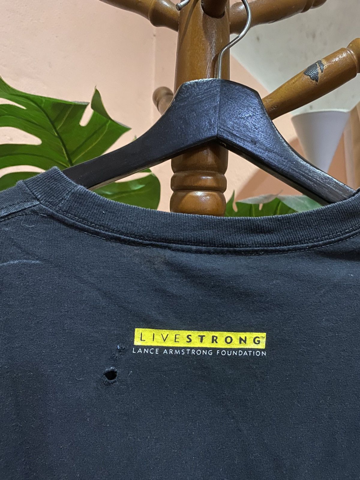 Nike Vintage Nike Team LIVESTRONG Lance Armstrong Foundation Size US XL / EU 56 / 4 - 9 Thumbnail