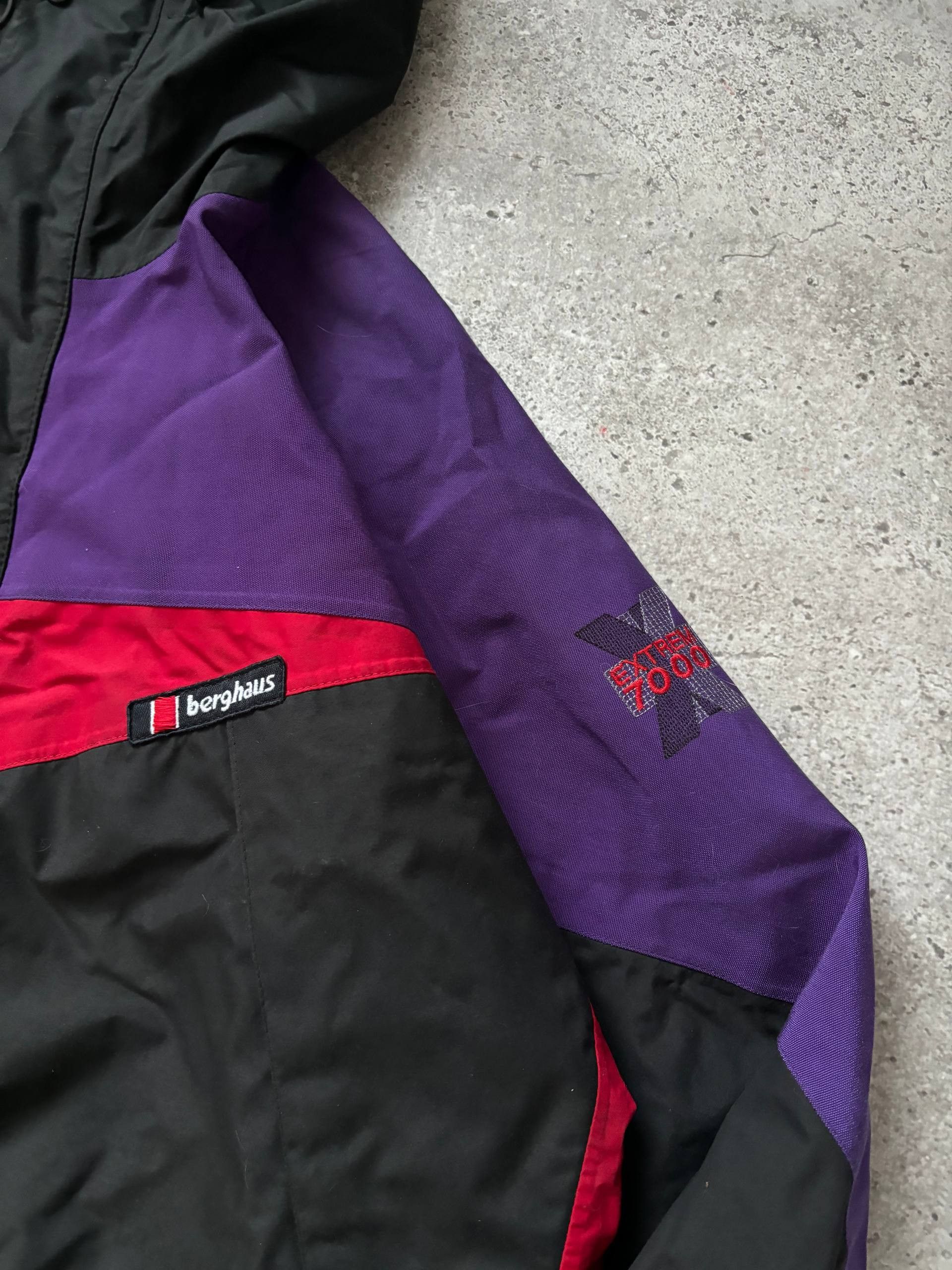 Berghaus Vintage Berghaus Extrem Jacket 7000 Outdoor Gore Tex Size US L / EU 52-54 / 3 - 7 Thumbnail