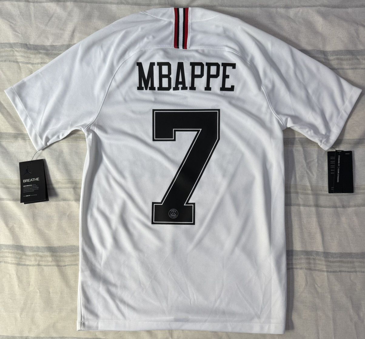 Jordan Brand Nike Jordan X PSG 2019 Mbappe #7 Away Jersey Size Small BNWT Size US S / EU 44-46 / 1 - 2 Thumbnail