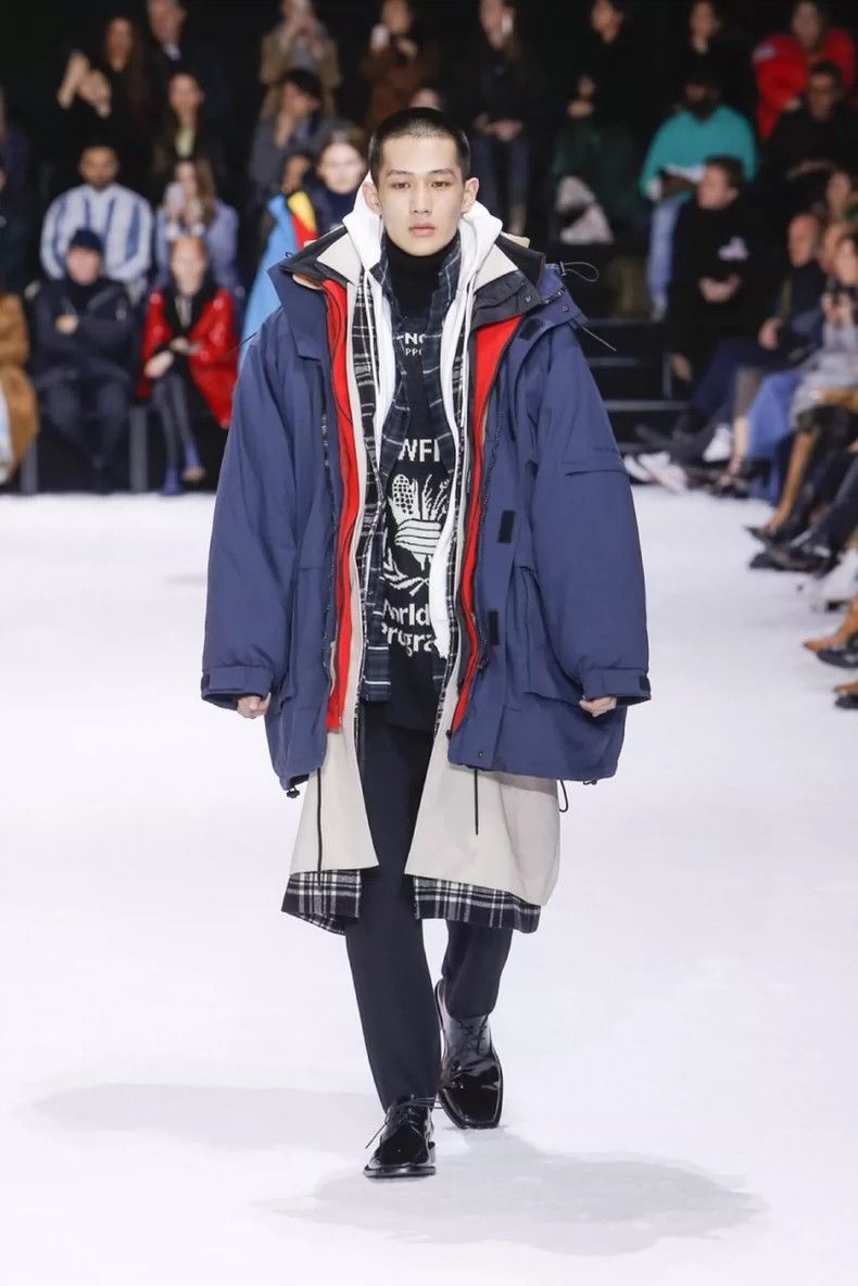Balenciaga FW18 Show WFP World Food Programme Co-branded Tu