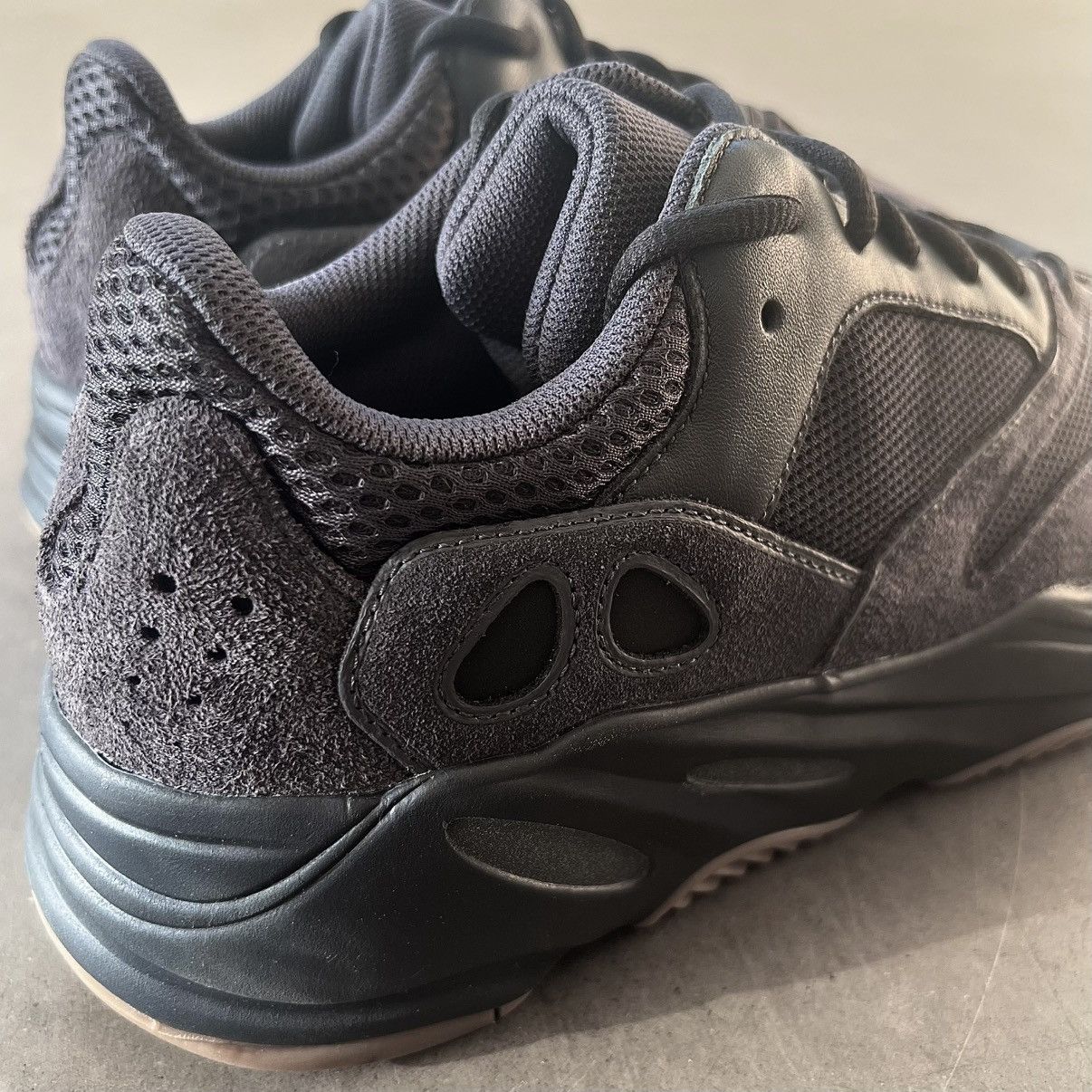 Adidas ⭐️DEADSTOCK 700v1 UTILITY BLK Size US 10.5 / EU 43-44 - 14 Thumbnail
