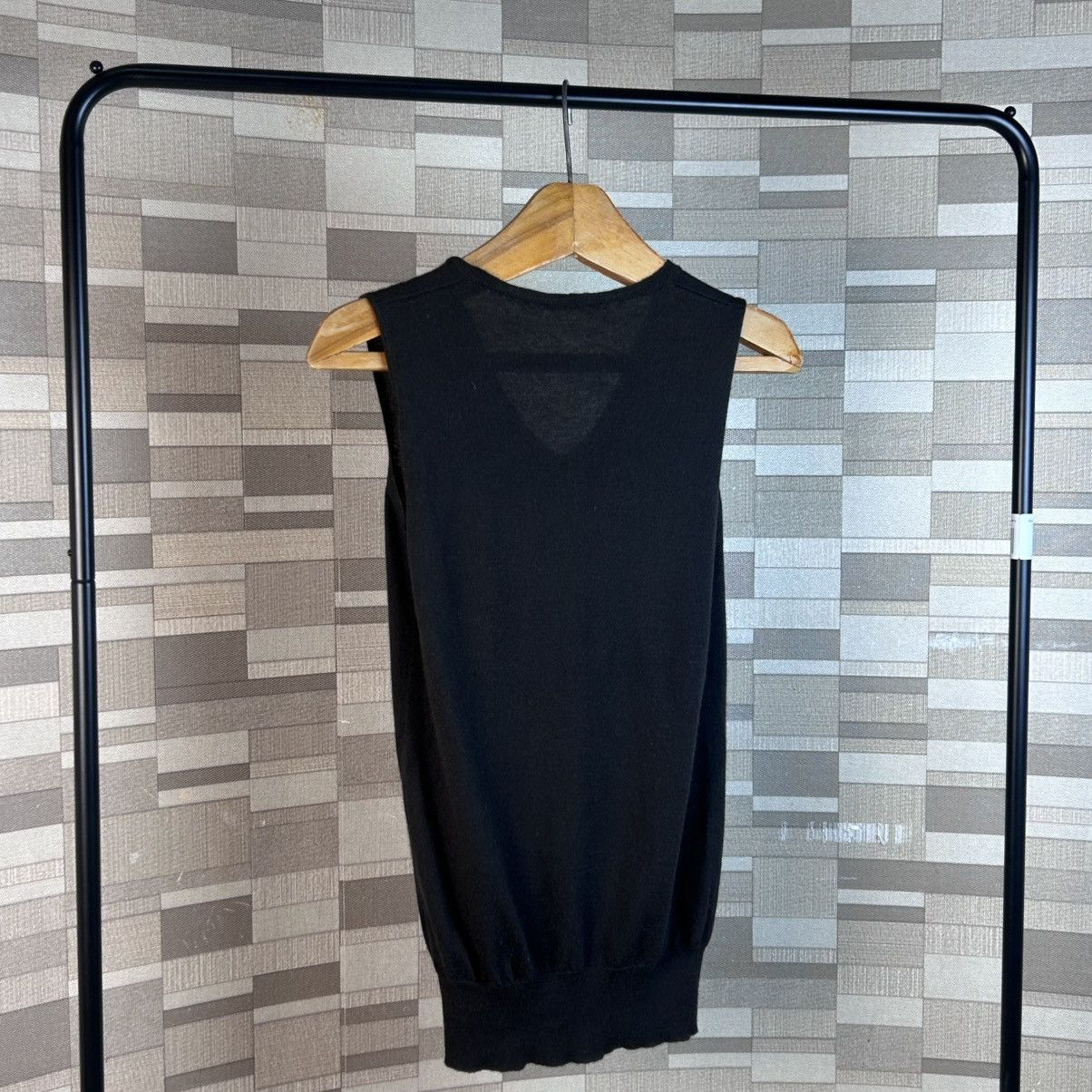 Loro Piana Vintage Loro Piana 100% Cashmere Knit tank top Size S / US 4 / IT 40 - 4 Thumbnail