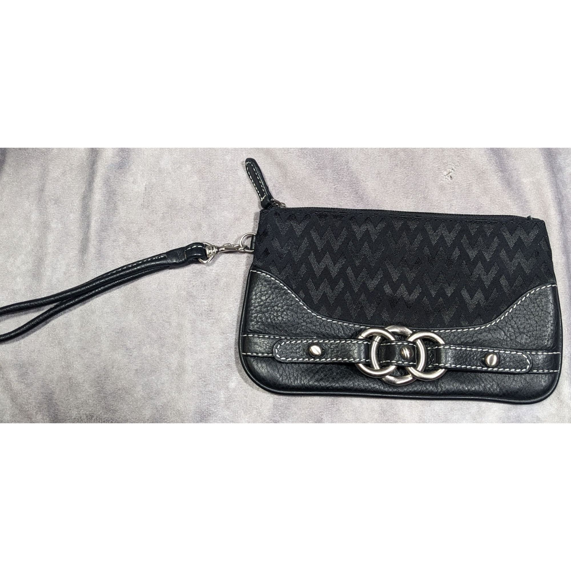 Other Wilson's Leather Gothic Black Zip Clutch/Wristlet Size ONE SIZE - 6 Thumbnail