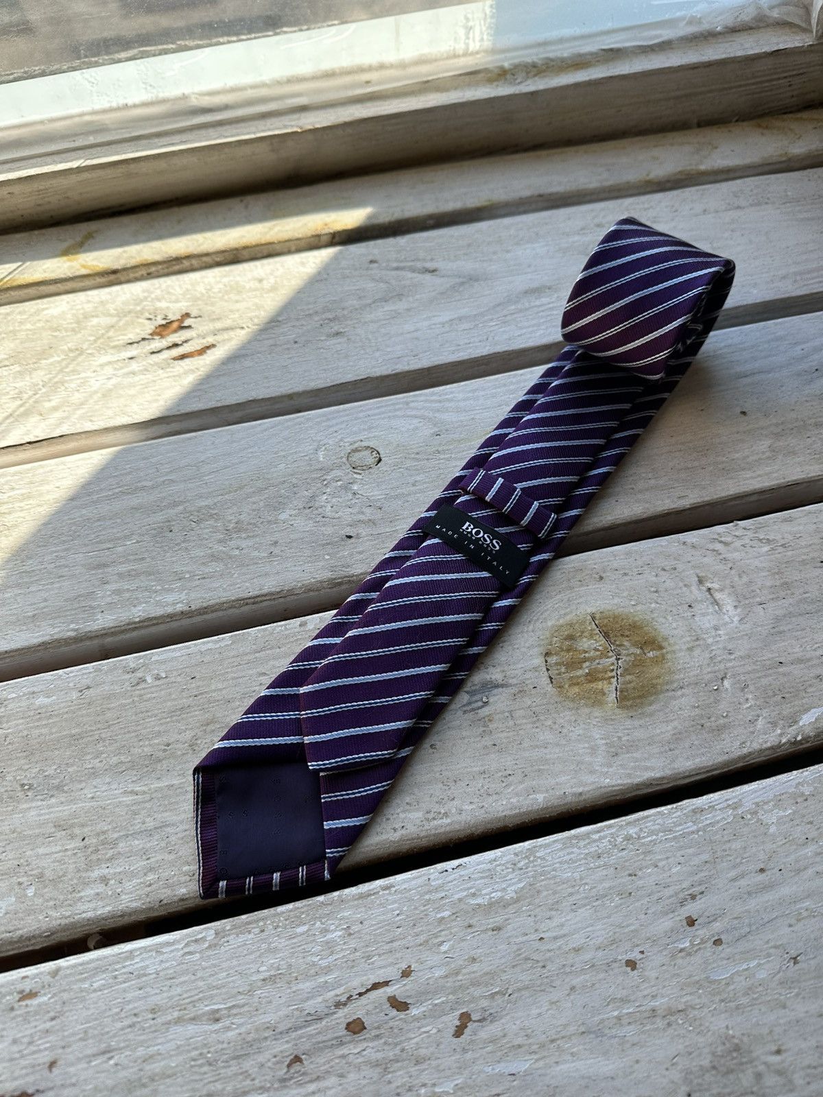 Designer × Hugo Boss 🚨RARE Hugo Boss Tie old money style Burgundy luxury monogram Size ONE SIZE - 1 Thumbnail