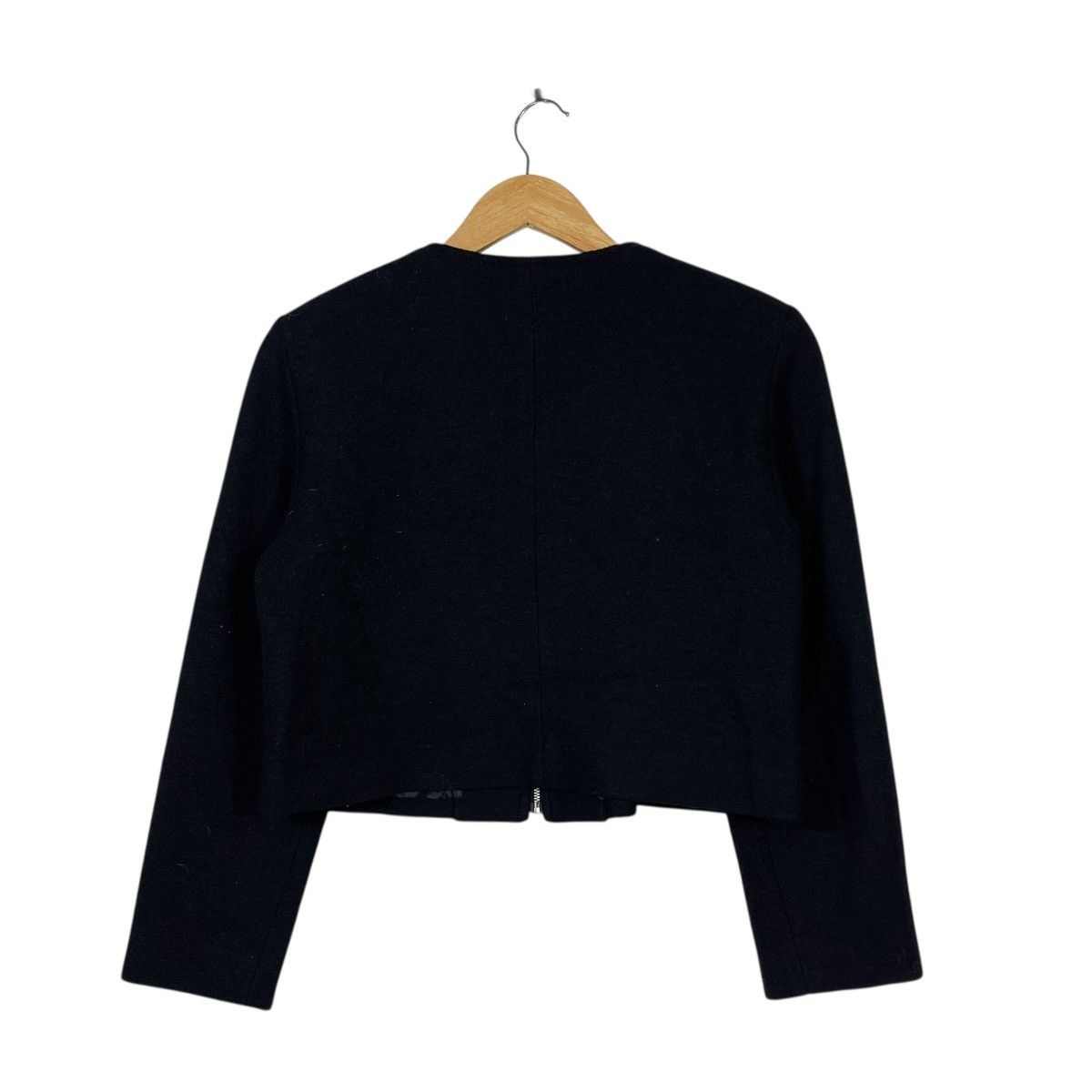 Courreges Courrèges Paris Cropped Zip Jacket Minimalist Black Wool Size S / US 4 / IT 40 - 4 Thumbnail
