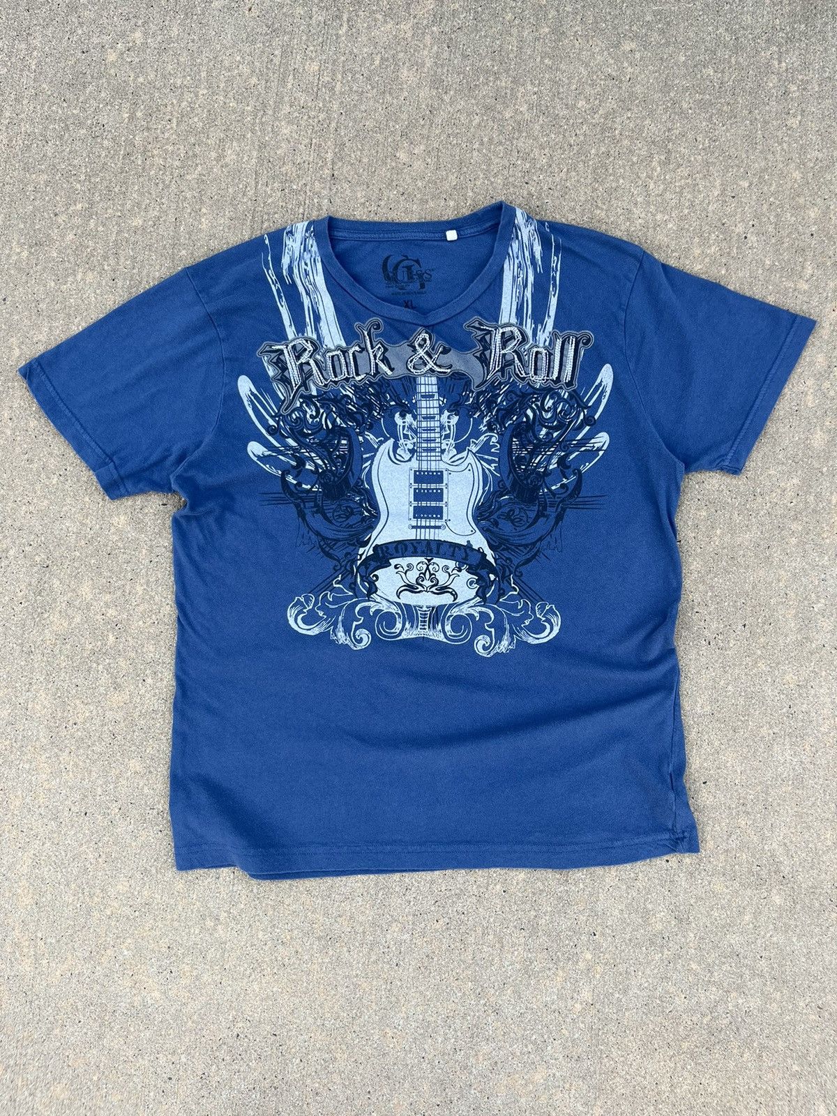 Affliction CRAZY VINTAGE Y2K GUESS “ROCK & ROLL” PUNK STYLE T-SHIRT Size US XL / EU 56 / 4 - 2 Thumbnail