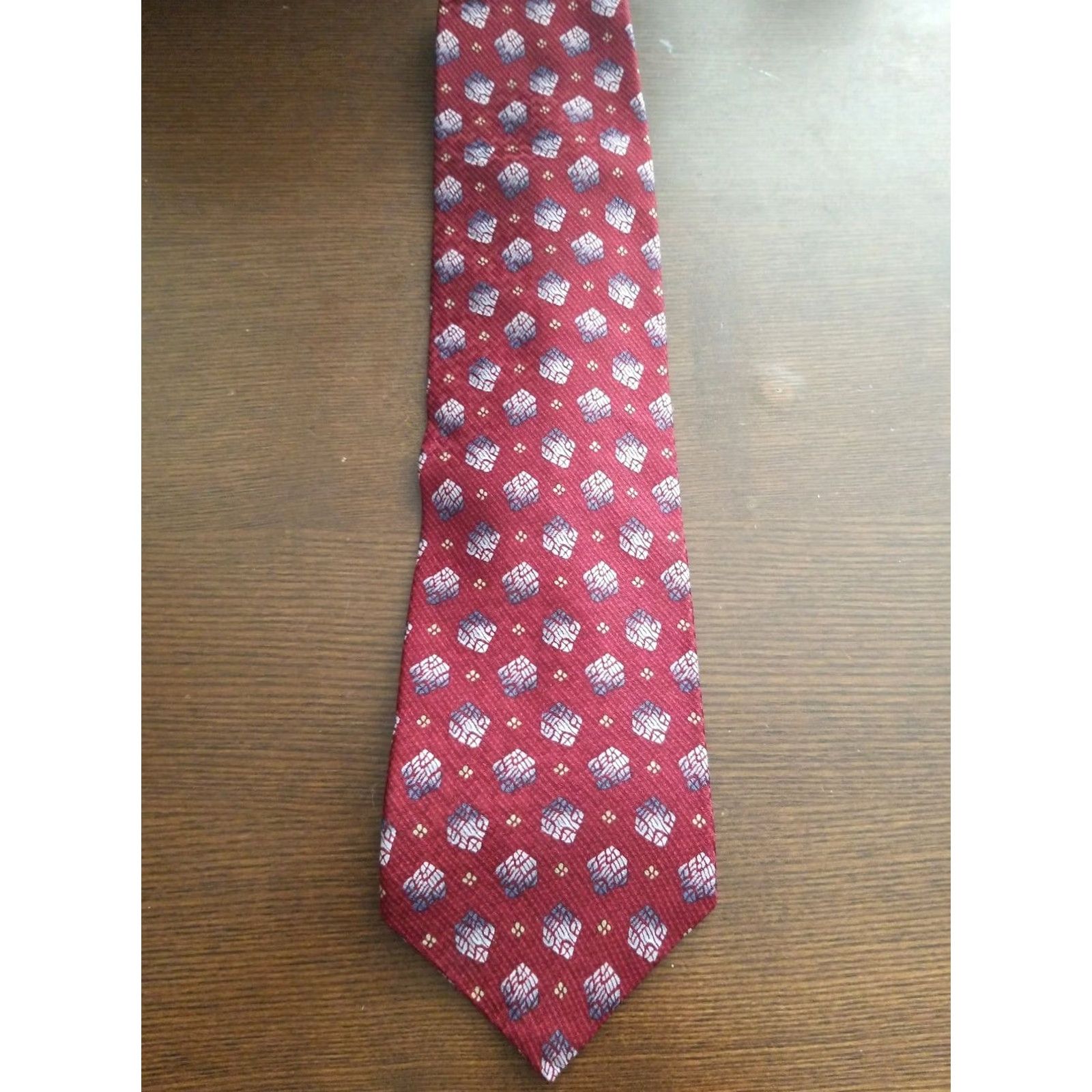 Calvin Klein Calvin Klein Men’s Geometric Patterned Red Silk Tie Size ONE SIZE - 2 Thumbnail