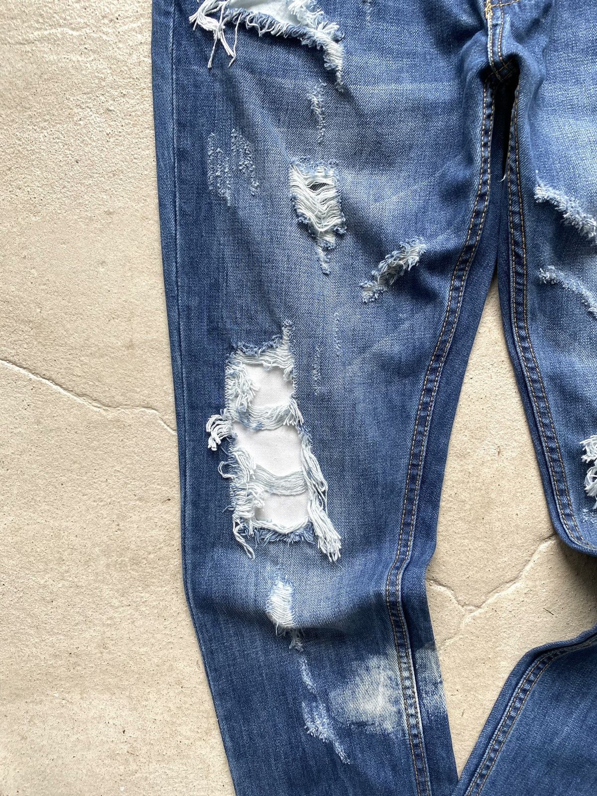 Dsquared2 Vintage Dsquared2 Distressed Patchwork Denim Pants Size US 34 / EU 50 - 6 Thumbnail