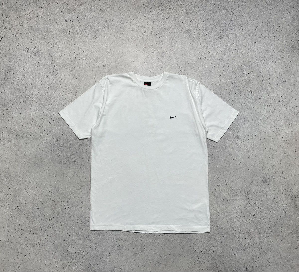 Nike × Vintage Nike Vintage 90’s Mini Logo Tee White Size US M / EU 48-50 / 2 - 1 Thumbnail