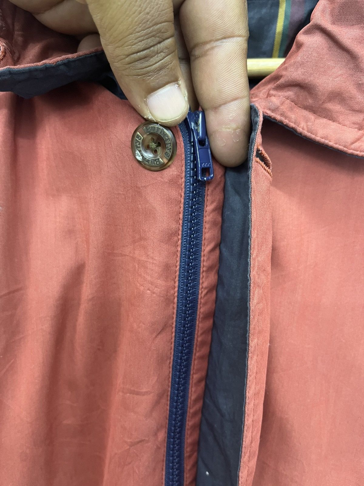 Burberry × Vintage VTG BURBERRY BOMBER JACKET HIDDEN HOODIE Size US M / EU 48-50 / 2 - 12 Thumbnail