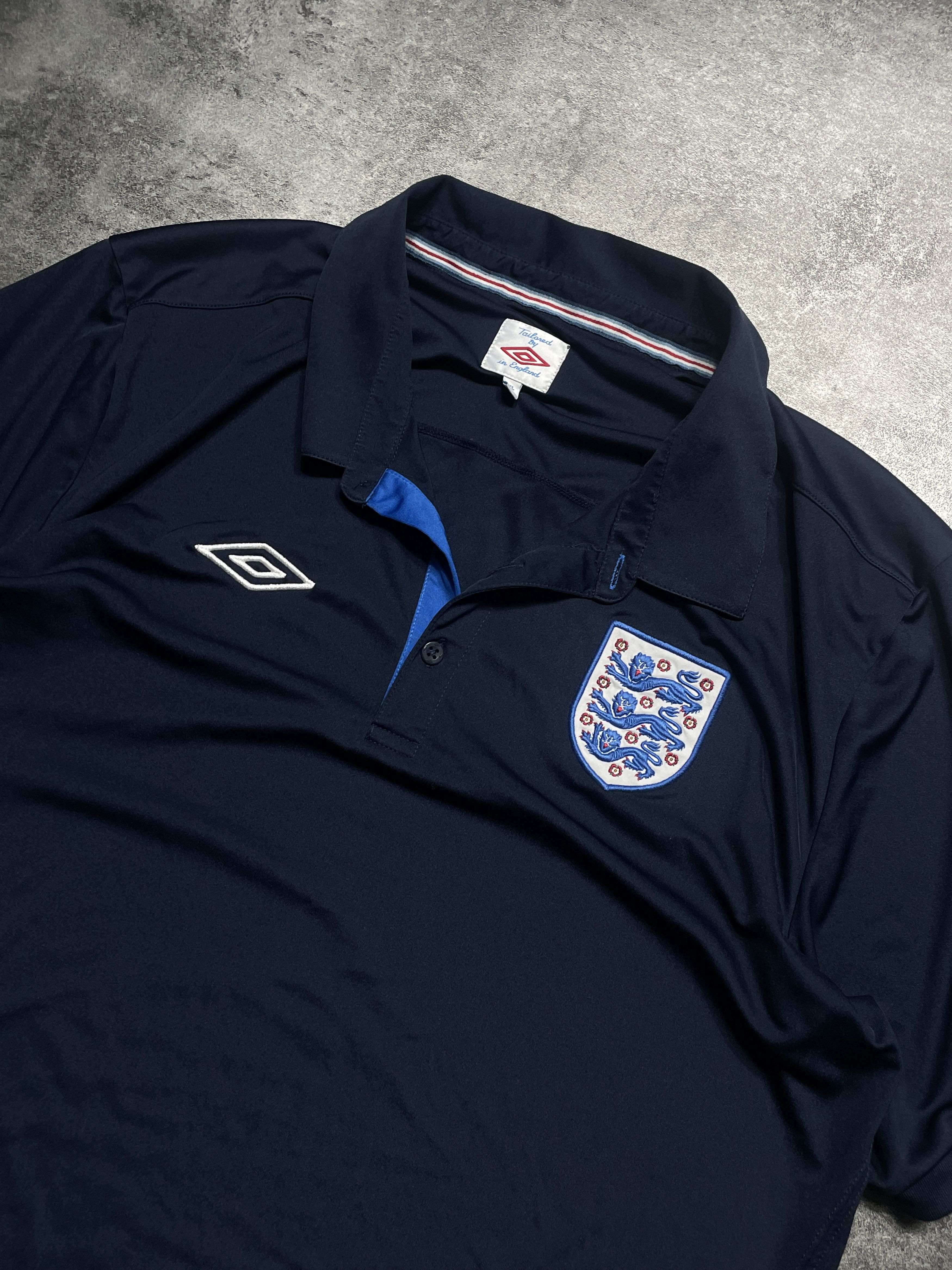 Umbro × Vintage 🔥RARE🔥Umbro England Three Lions Vintage Y2K Polo T-Shirt Size US XL / EU 56 / 4 - 2 Thumbnail