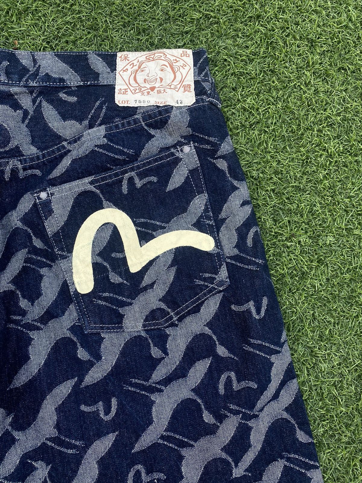 Evisu EVISU ALL OVER PRINT LOGO WITH WHITE SEAGULL SHORT PANTS Size US 38 / EU 54 - 3 Thumbnail