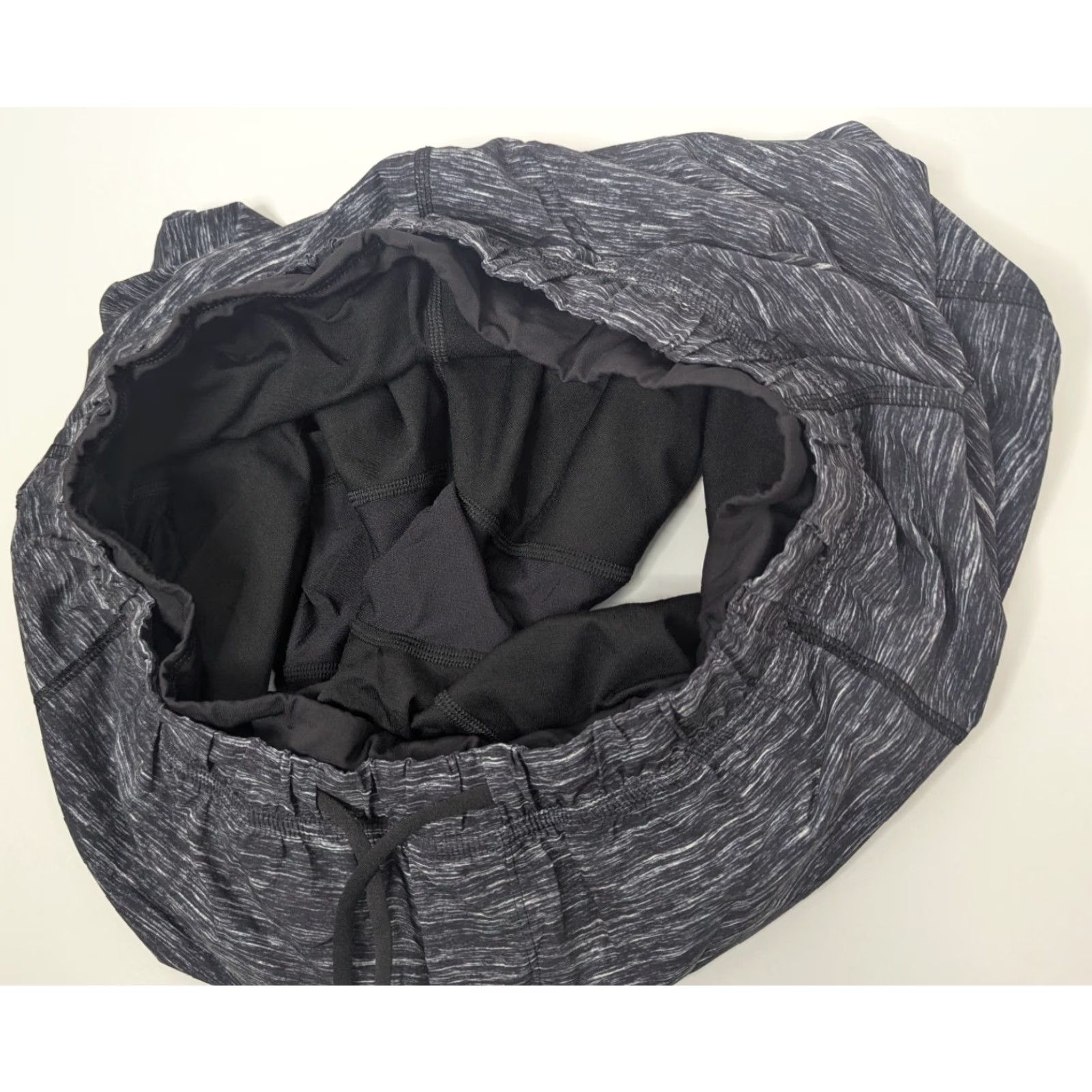 Lululemon Lululemon Running Shorts Space Dye Gray Black Men's Large Gym Athletic Space Mens Size US 33 - 7 Thumbnail