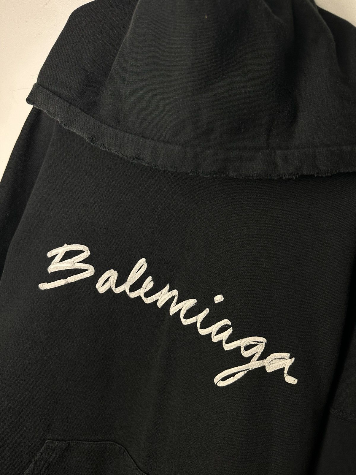 Balenciaga balenciaga lipstick/script hoodie Size US M / EU 48-50 / 2 - 3 Thumbnail