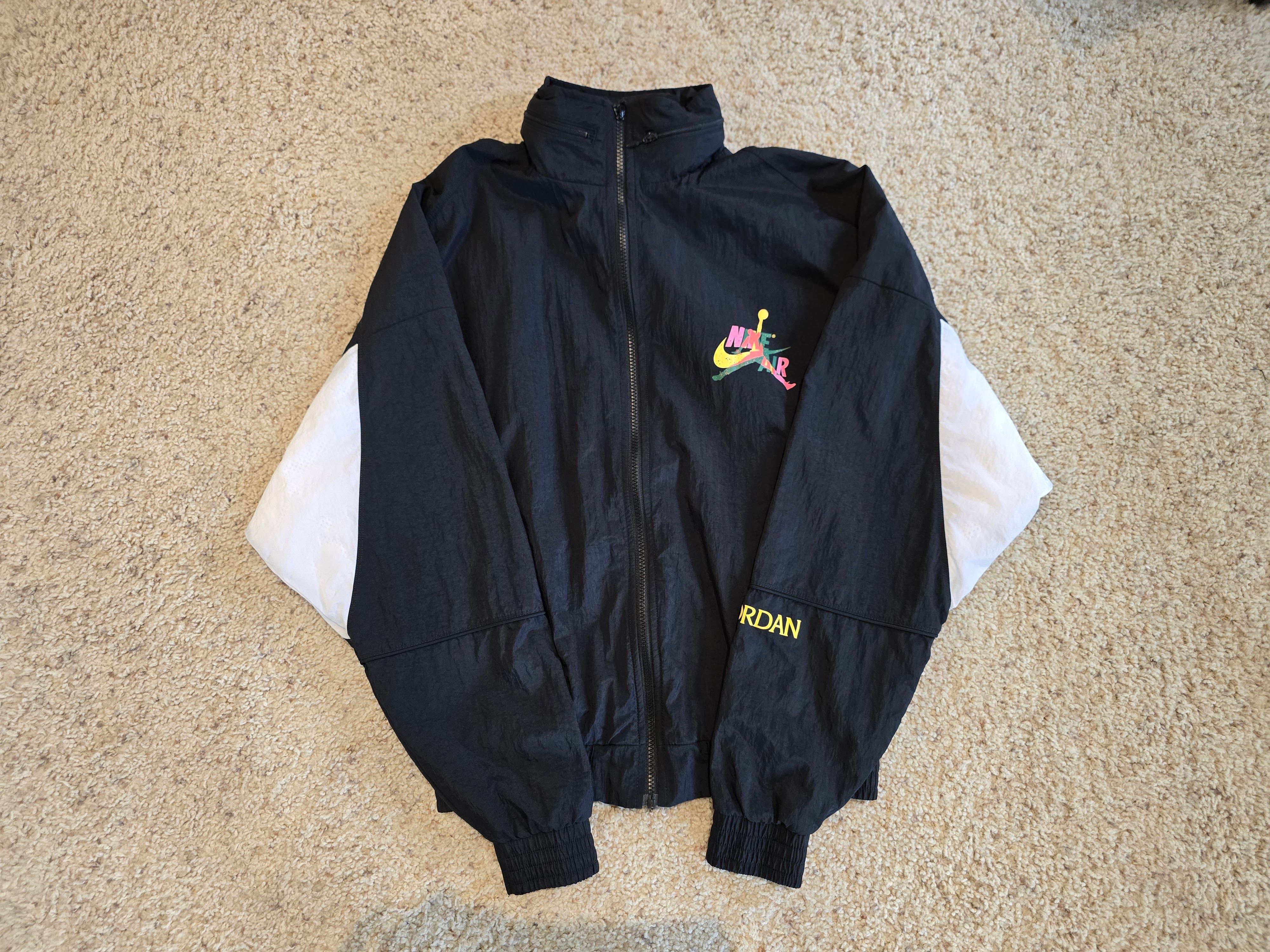 Nike Vintage 90s Nike Air Jordan Big Logo Windbreaker Jacket Size US M / EU 48-50 / 2 - 2 Thumbnail