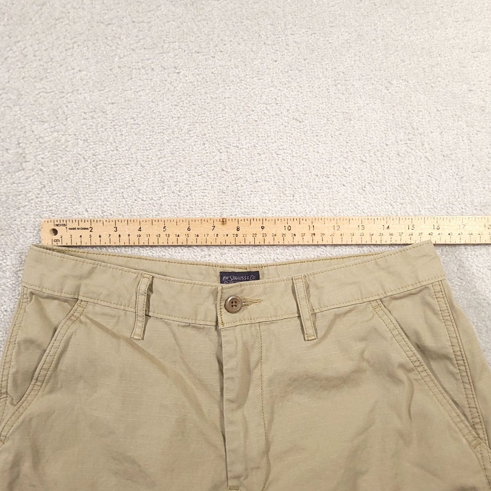 Levi's Levi's Cargo Shorts 31x9" Khaki Ripstop Mens Flat Front Pockets 9" Inseam Beige Cotton Vintage? No Size US 32 / EU 48 - 3 Thumbnail
