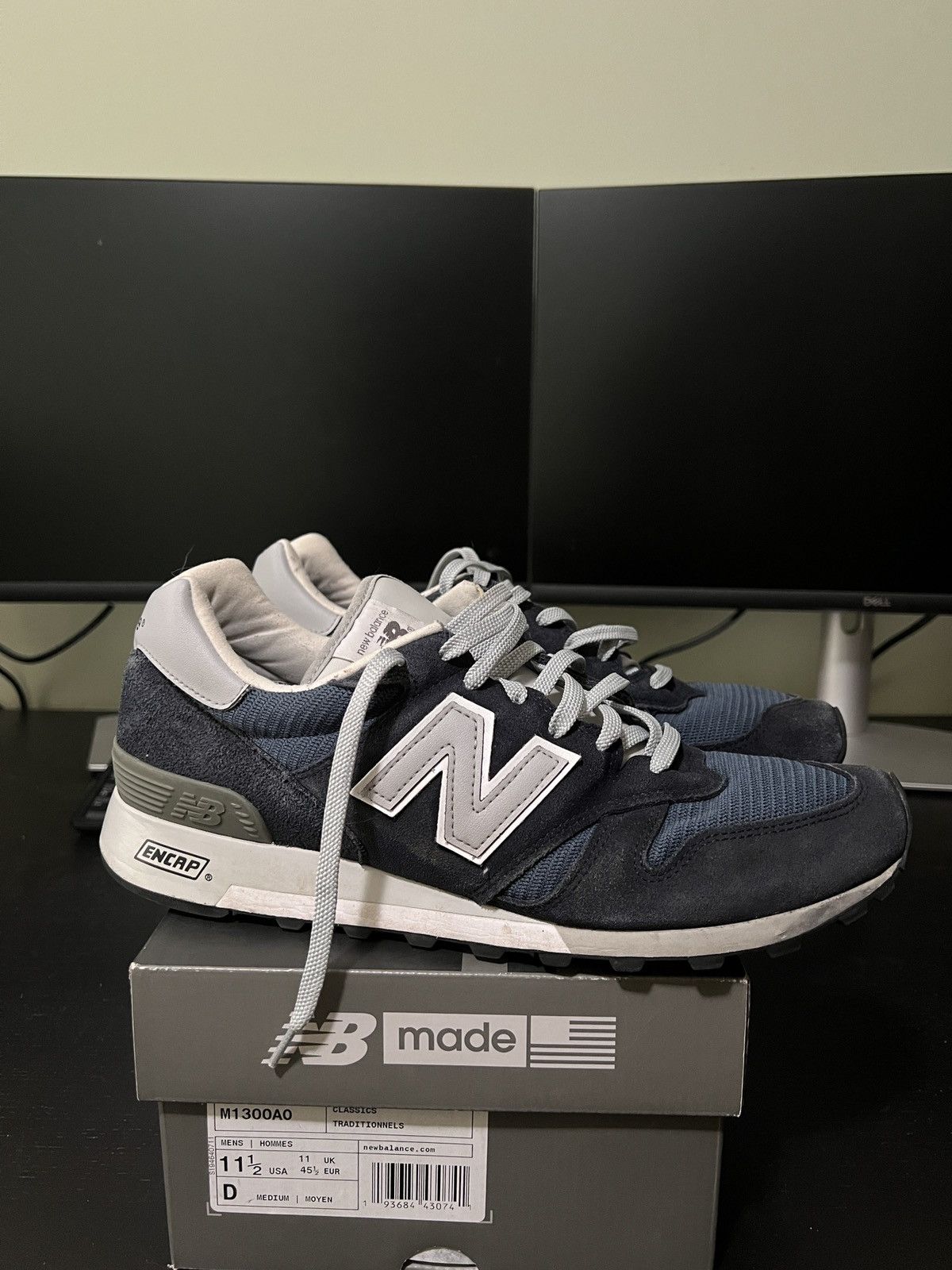 New Balance M1300AO